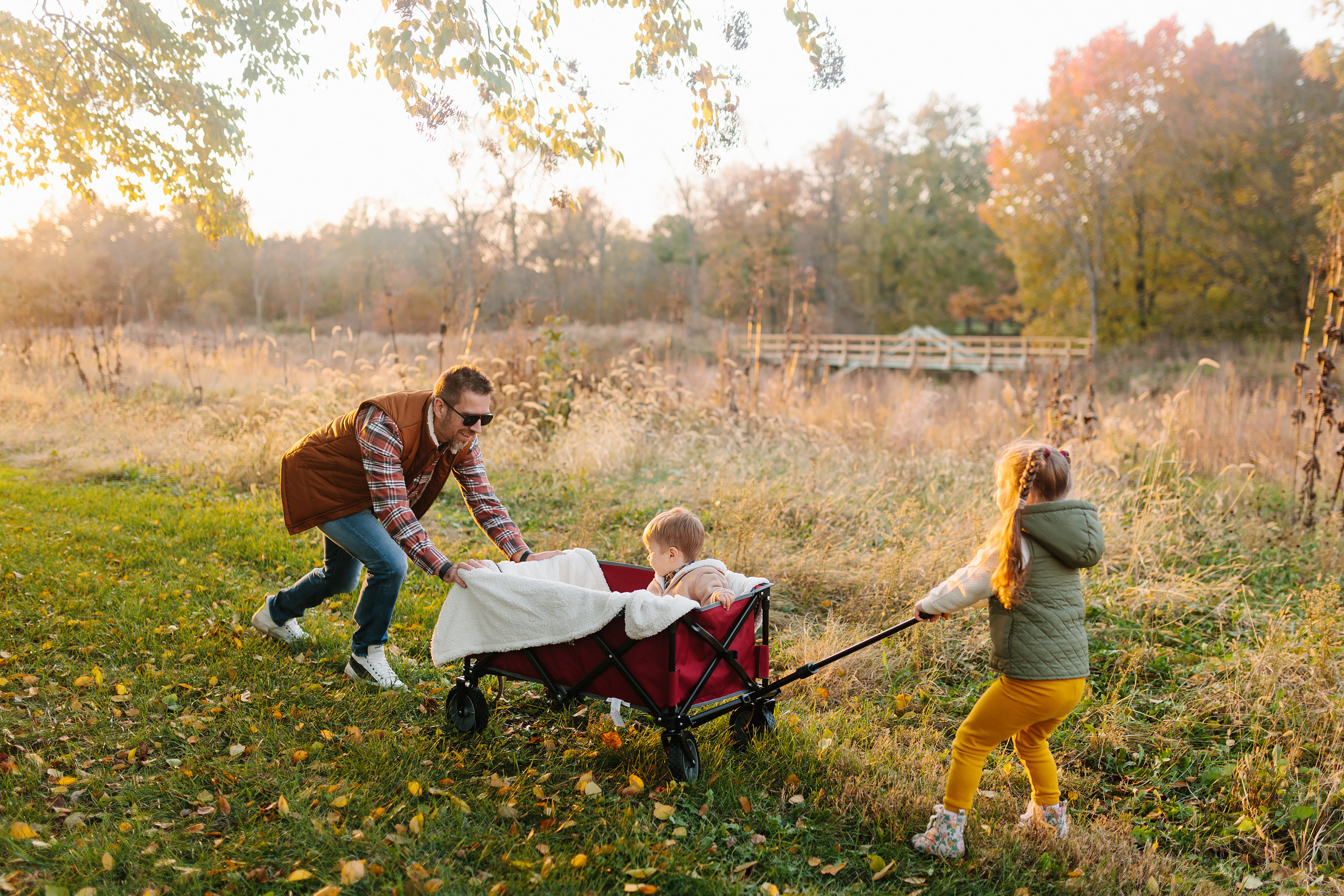 11.05.2021 Family photoshoot. Wedding family event photographer in Chicago Nick Yushevich