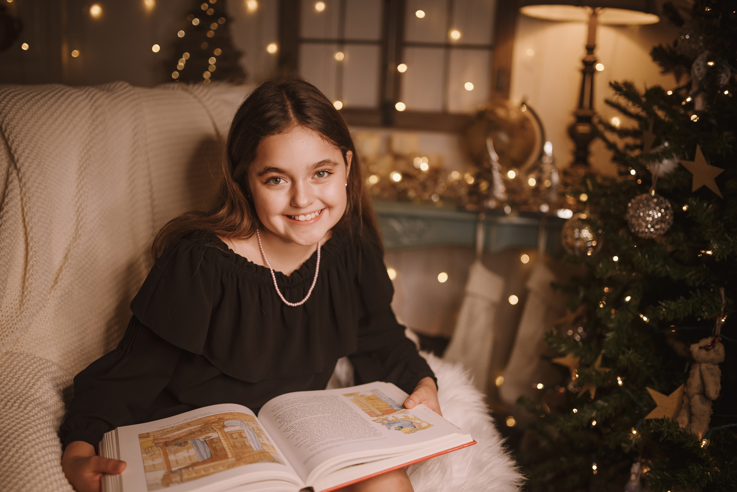 11212021 Christmas Photoshoot 4. Wedding family event photographer in Chicago Nick Yushevich