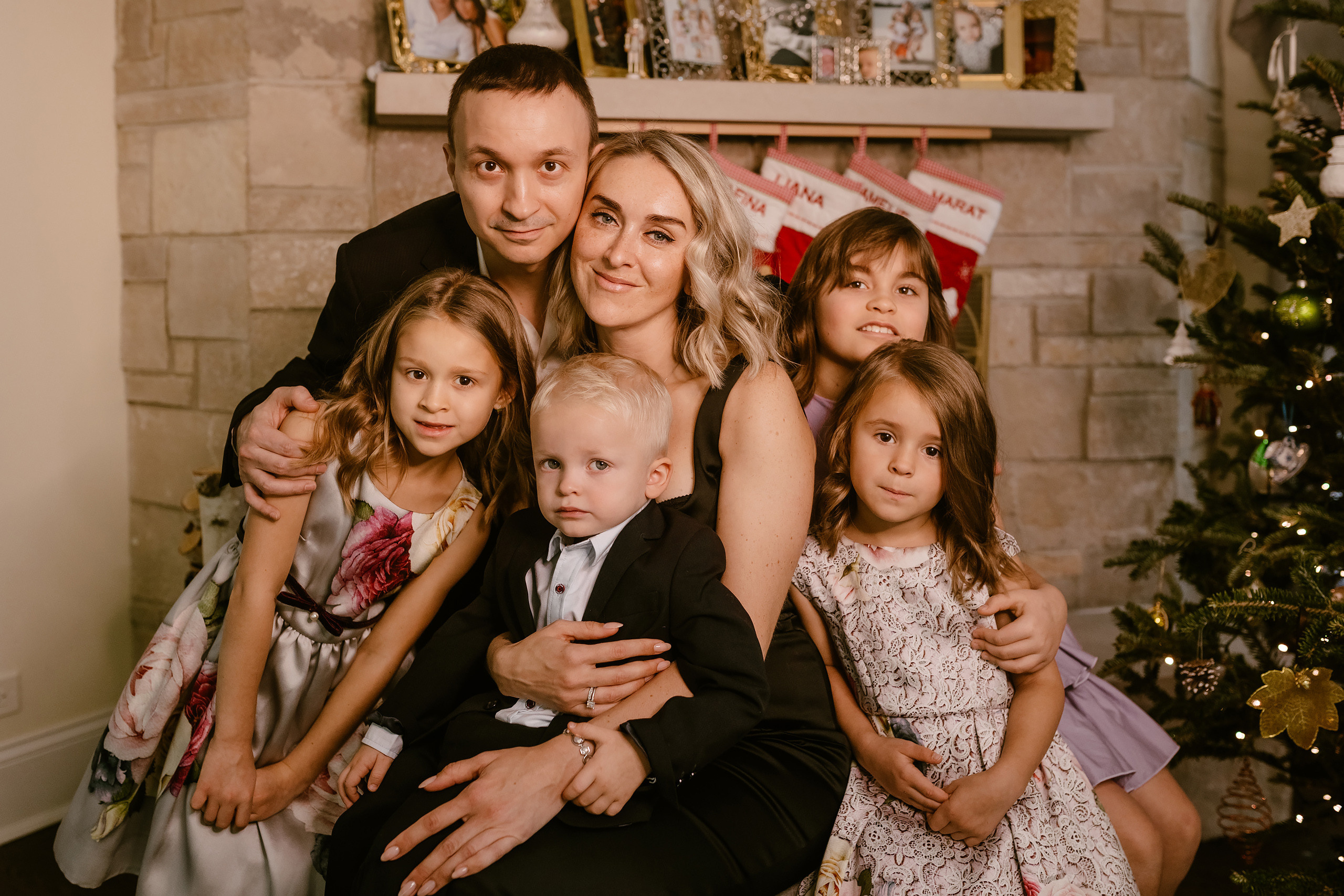 11282021 Christmas Photoshoot. Wedding family event photographer in Chicago Nick Yushevich