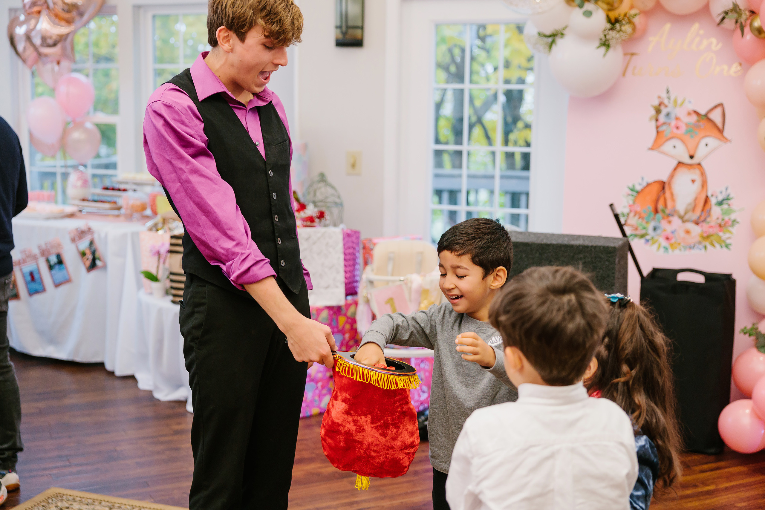 11.13.2021 First birthday. Wedding family event photographer in Chicago Nick Yushevich