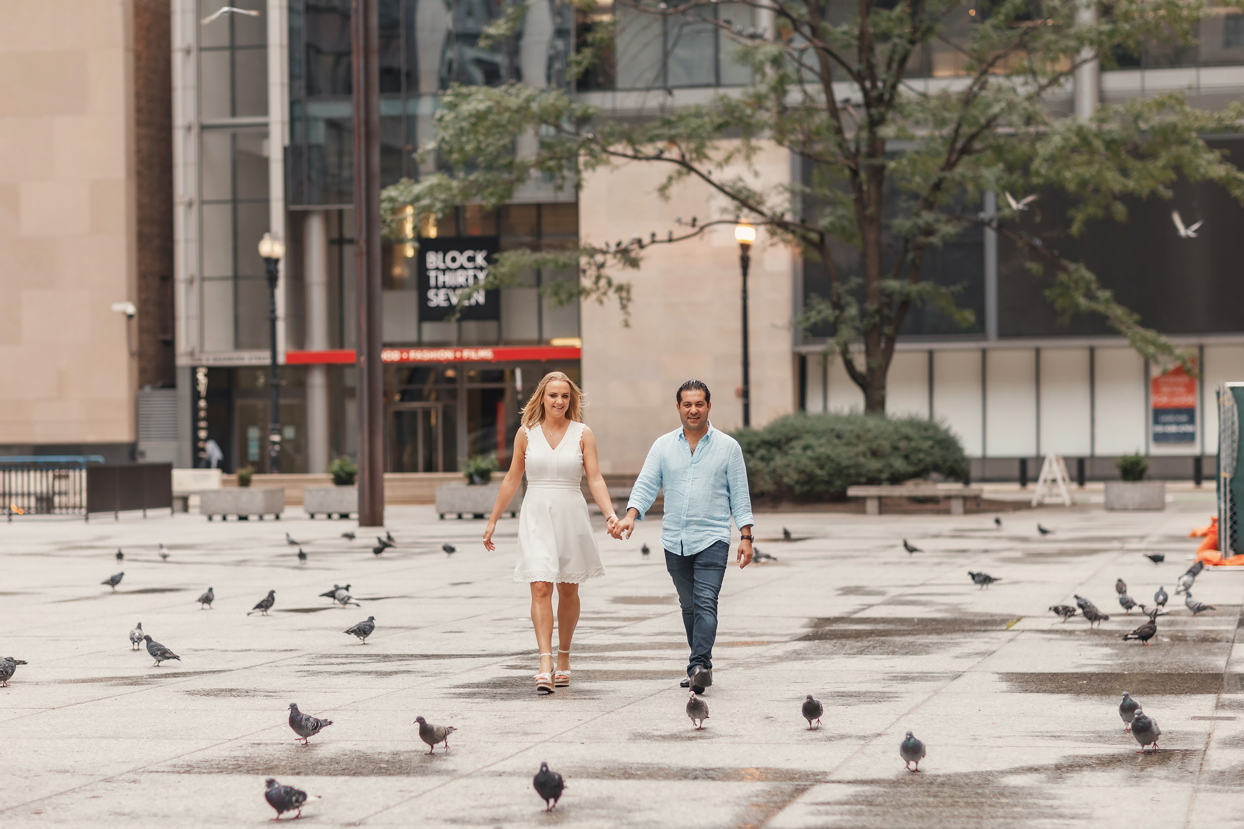 09.04.2021 Walk in Chicago. Wedding family event photographer in Chicago Nick Yushevich