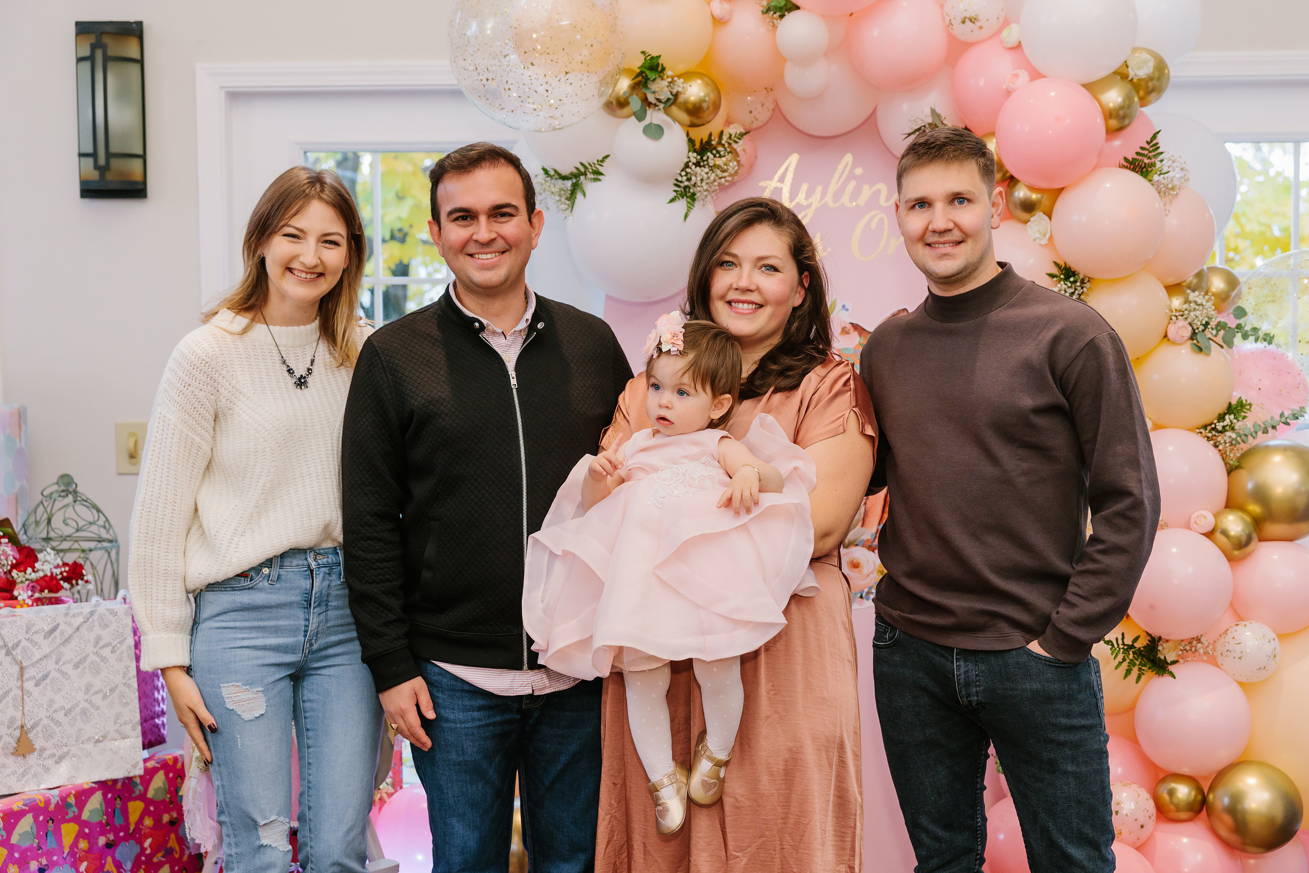 11.13.2021 First birthday. Wedding family event photographer in Chicago Nick Yushevich