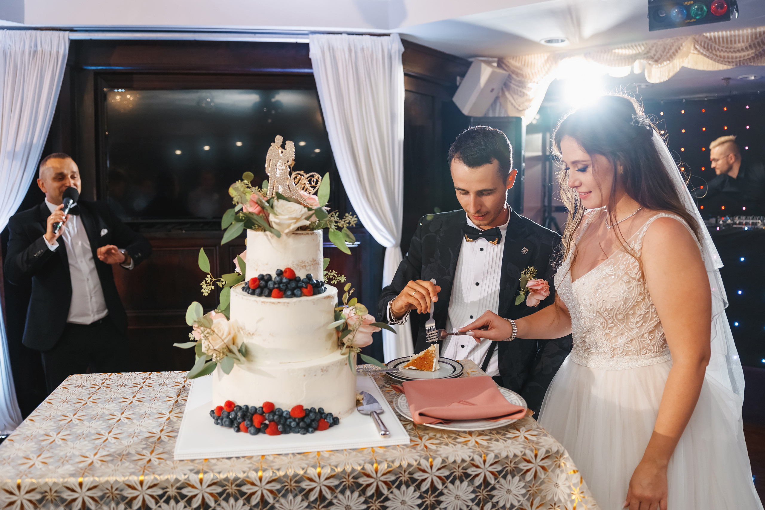 08.14.2021 Wedding. Wedding family event photographer in Chicago Nick Yushevich