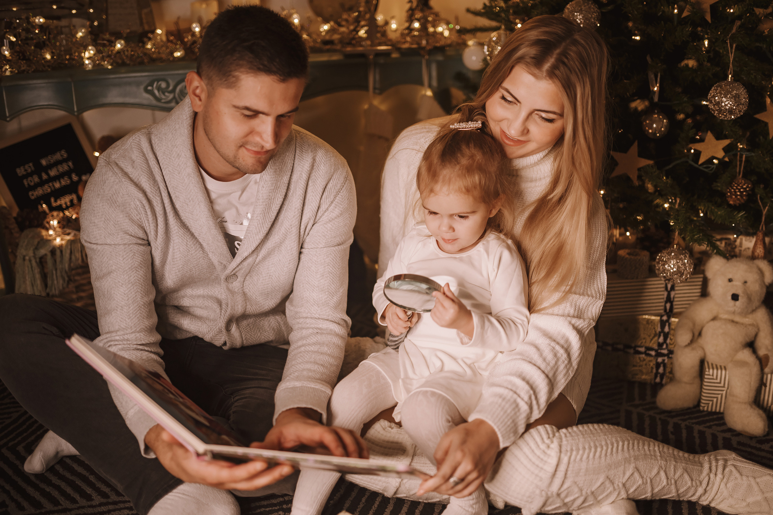 11212021 Christmas Photoshoot 3. Wedding family event photographer in Chicago Nick Yushevich