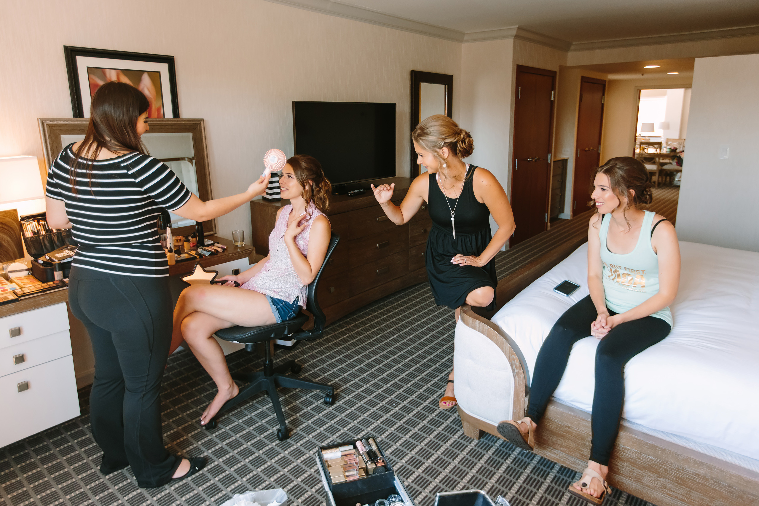 08.03.2019 Wedding. Wedding family event photographer in Chicago Nick Yushevich