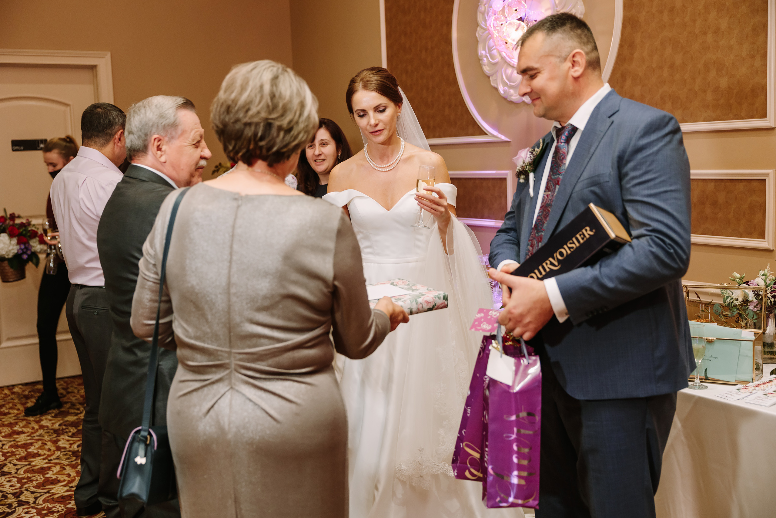 10.02.2021 Wedding. Wedding family event photographer in Chicago Nick Yushevich