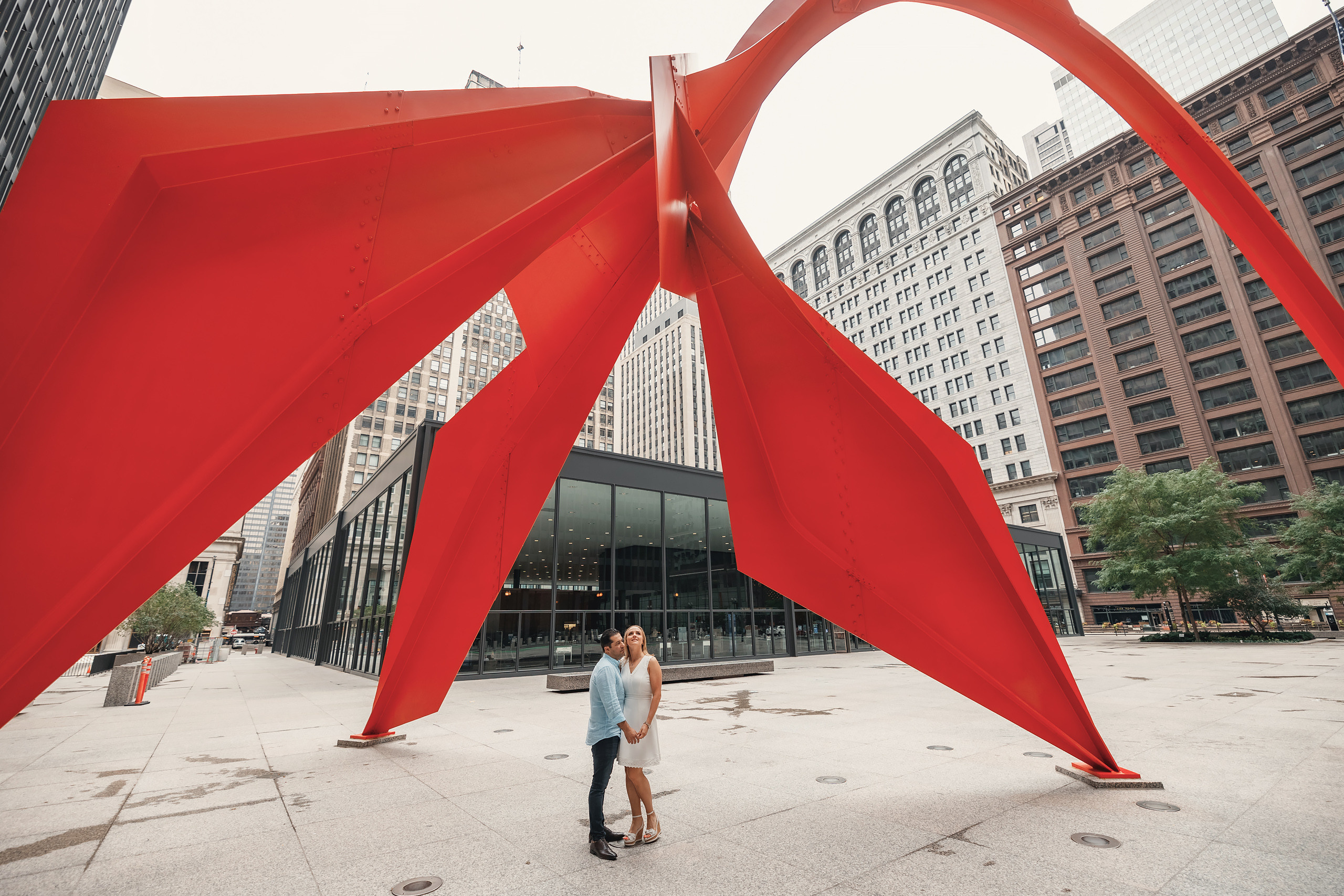 09.04.2021 Walk in Chicago. Wedding family event photographer in Chicago Nick Yushevich