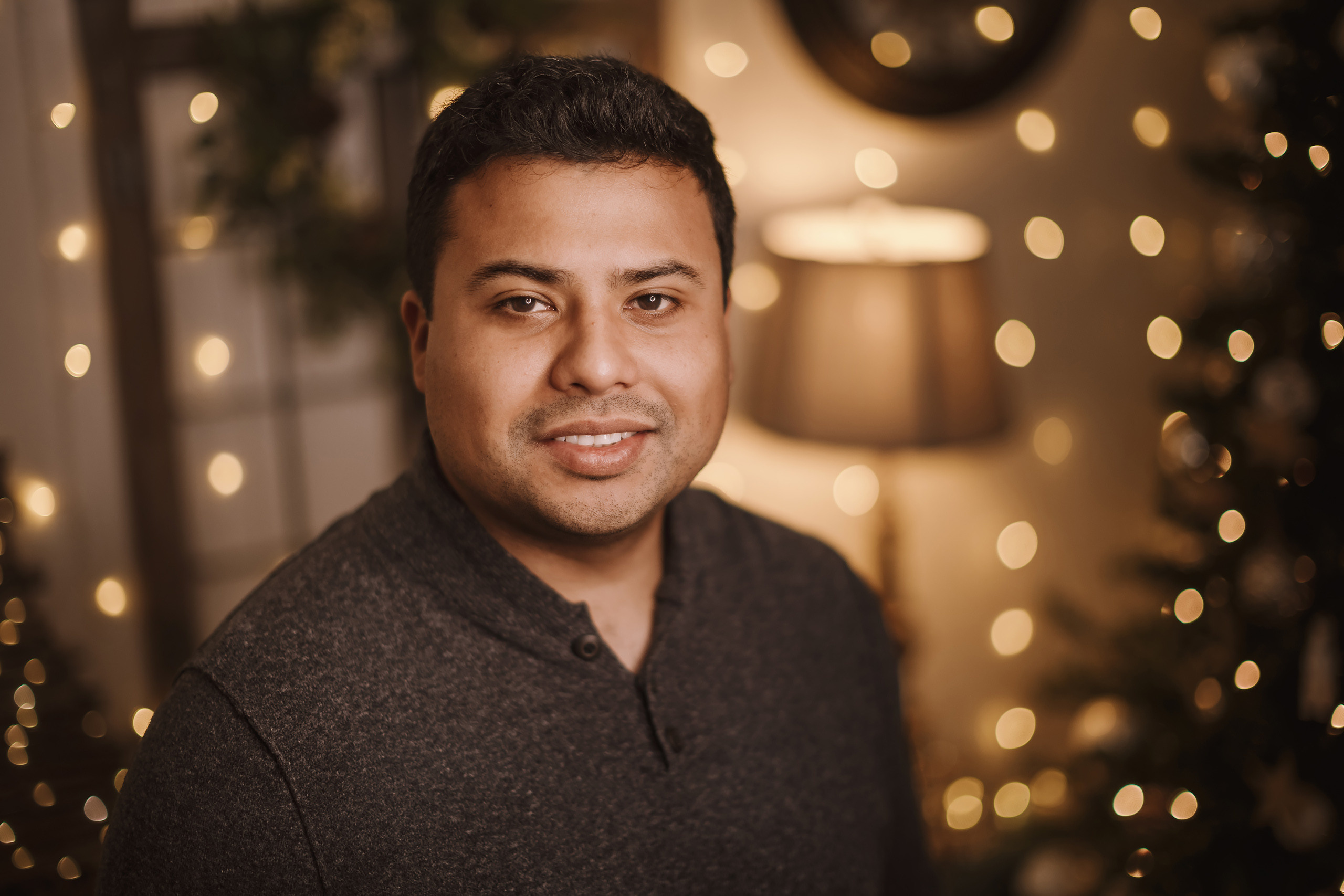 11212021 Christmas Photoshoot 4. Wedding family event photographer in Chicago Nick Yushevich