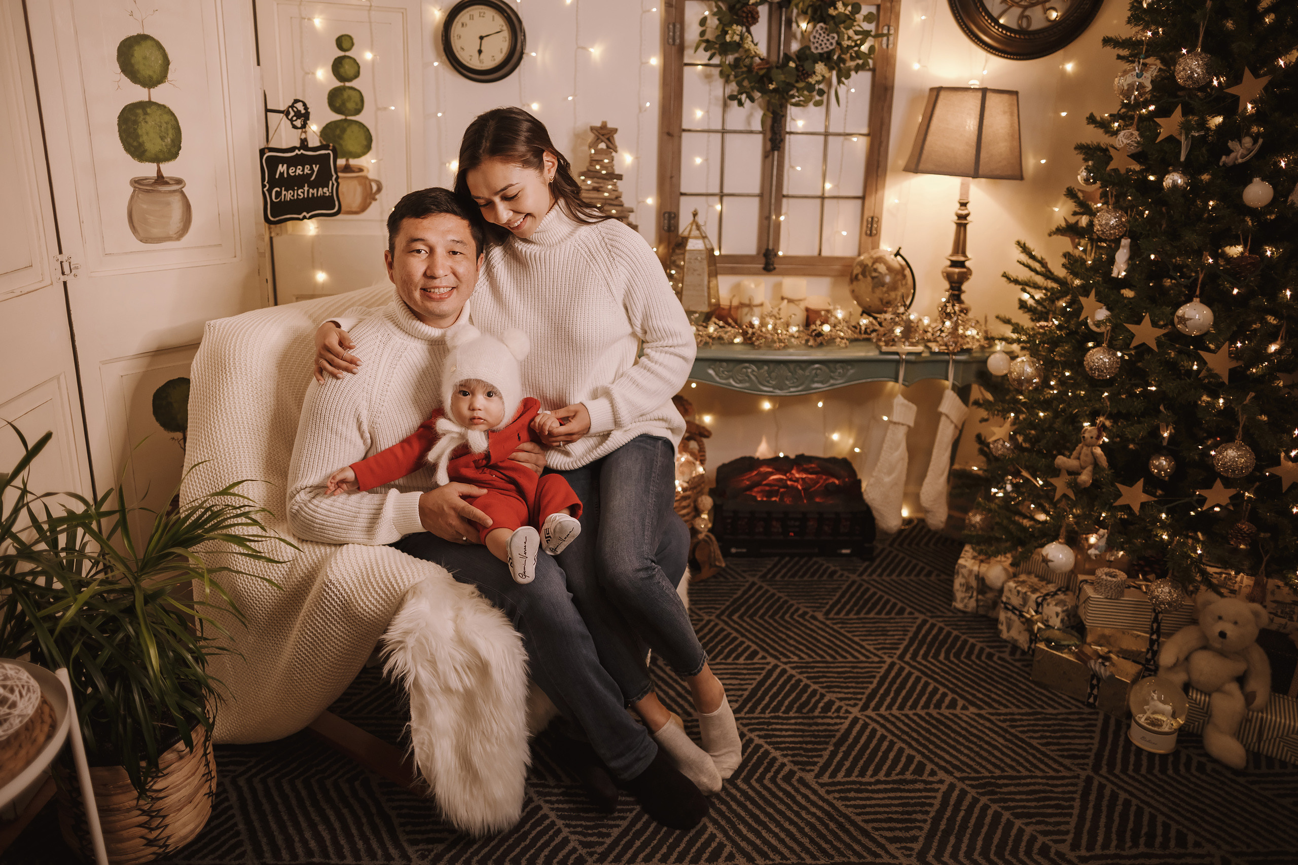 11182021 Christmas Photoshoot 2. Wedding family event photographer in Chicago Nick Yushevich