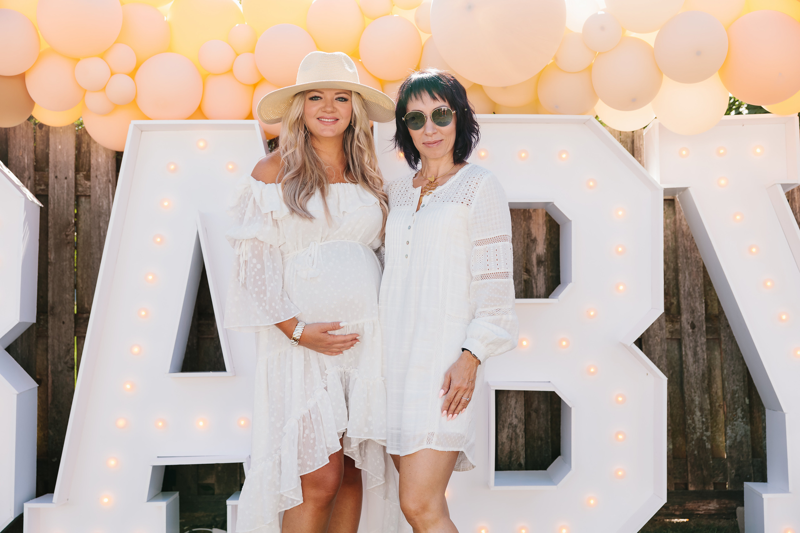 08.15.2021 Baby shower. Wedding family event photographer in Chicago Nick Yushevich