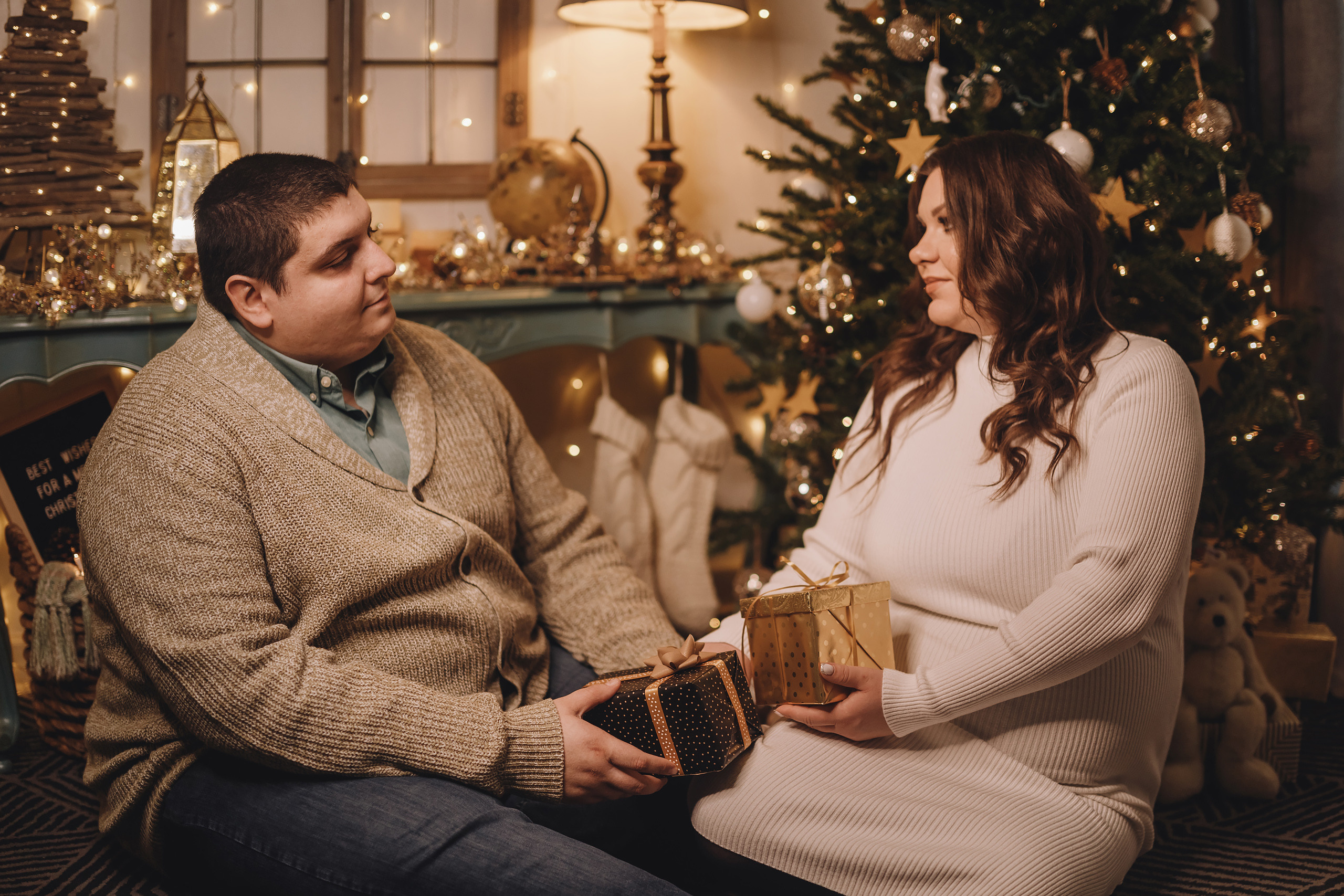 12122021 Christmas Photoshoot 13. Wedding family event photographer in Chicago Nick Yushevich