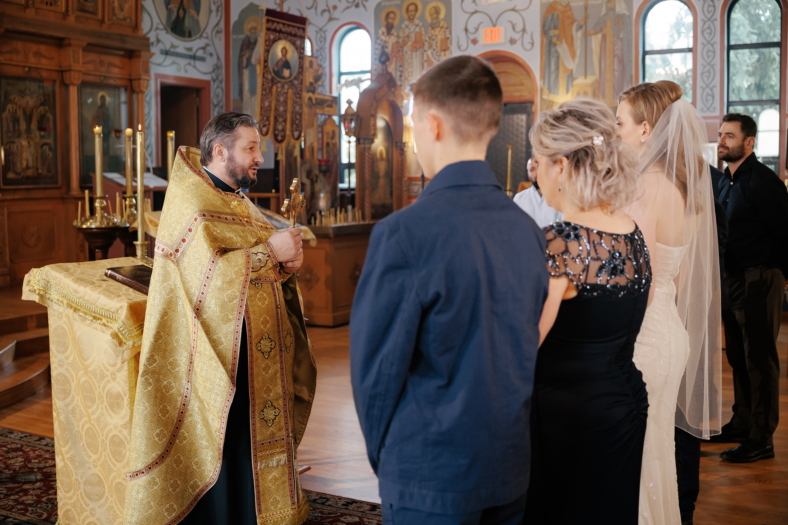 10.31.2021 Wedding. Wedding family event photographer in Chicago Nick Yushevich