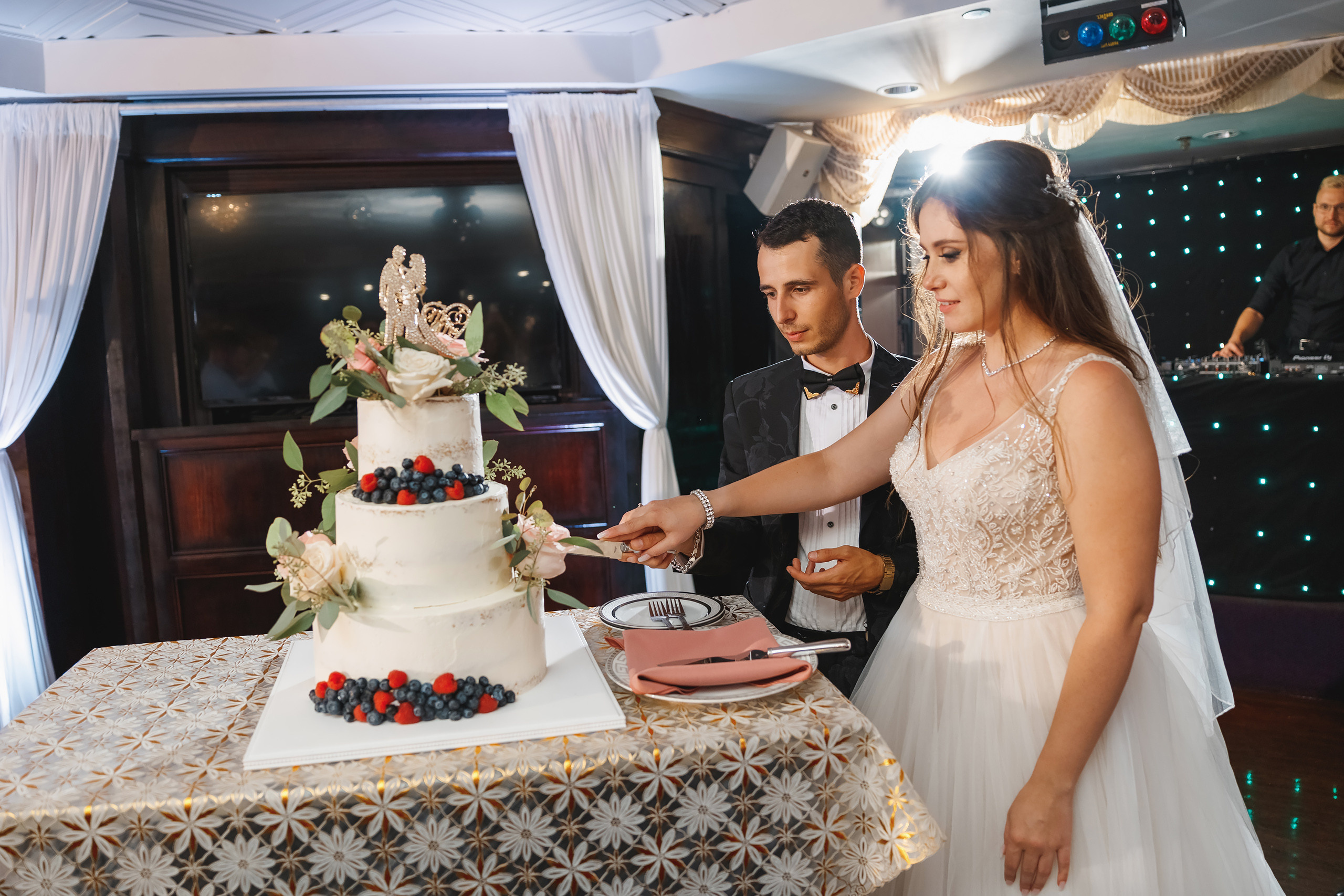 08.14.2021 Wedding. Wedding family event photographer in Chicago Nick Yushevich