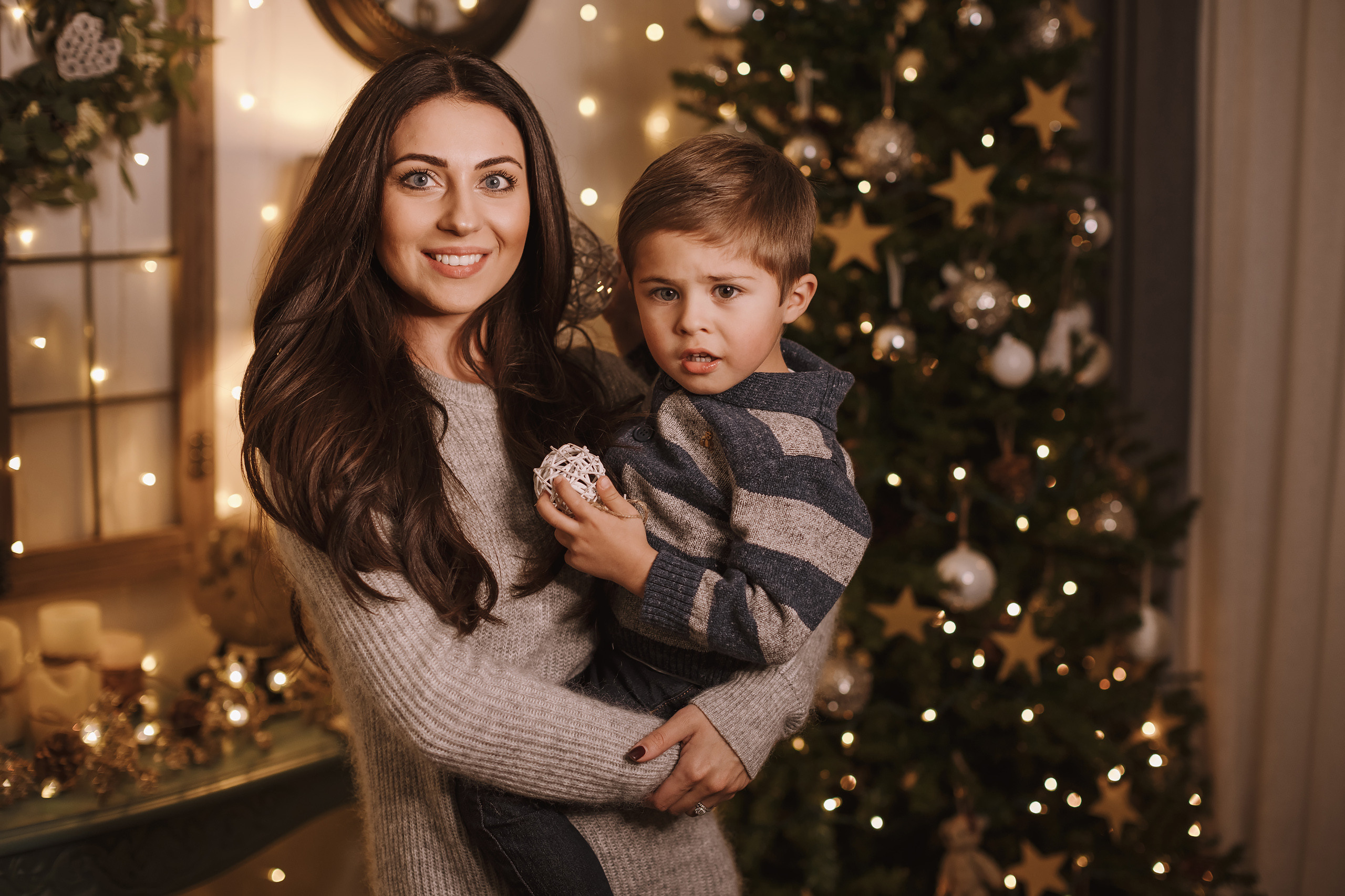 11212021 Christmas Photoshoot 4. Wedding family event photographer in Chicago Nick Yushevich