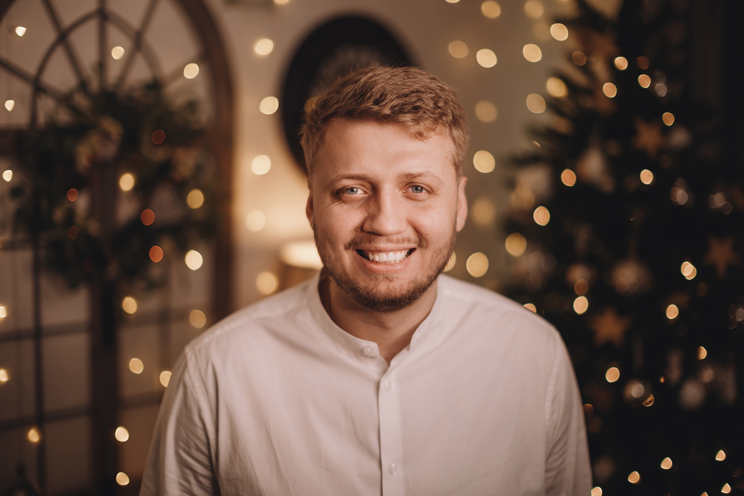 12152021 Christmas Photoshoot 15. Wedding family event photographer in Chicago Nick Yushevich