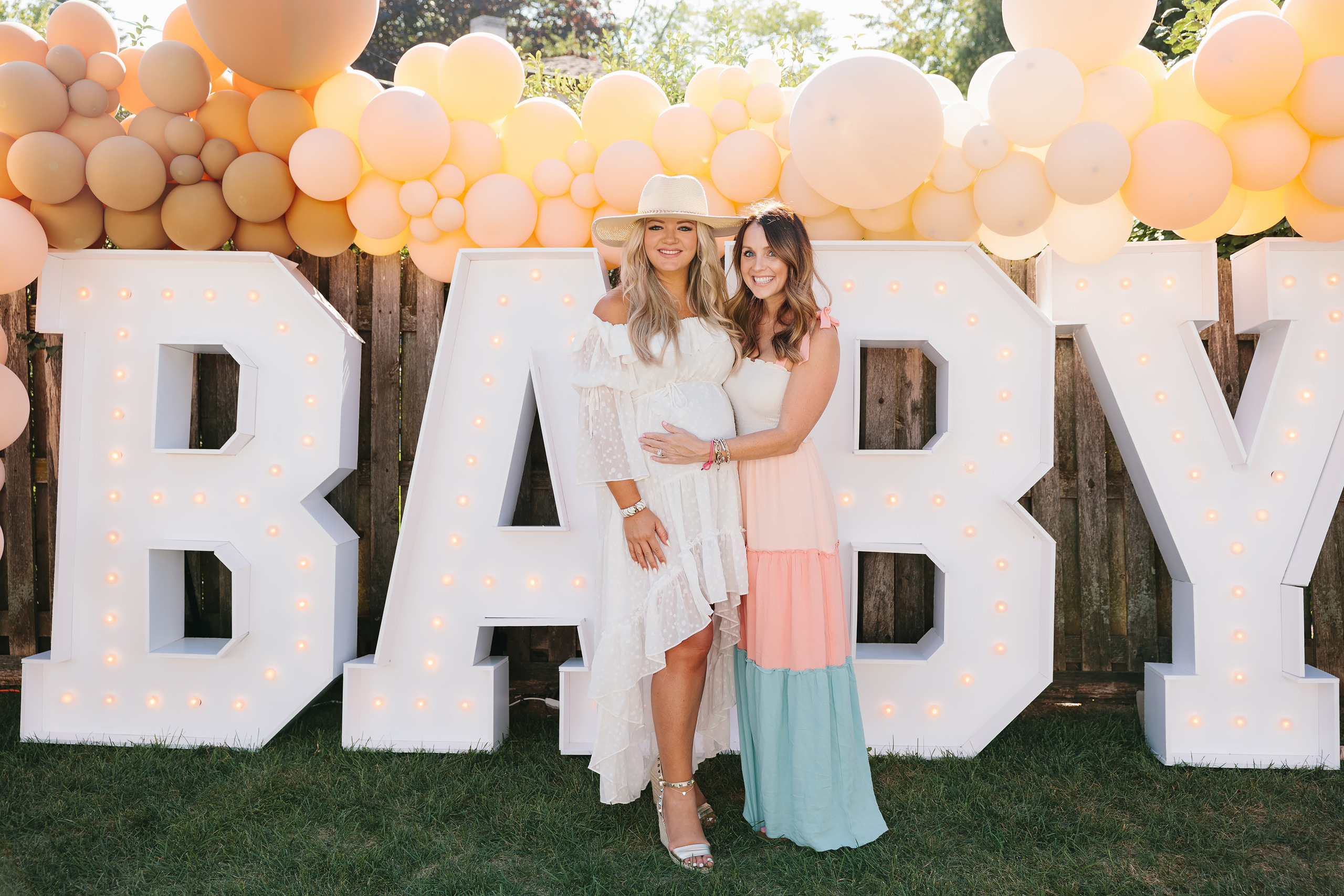 08.15.2021 Baby shower. Wedding family event photographer in Chicago Nick Yushevich