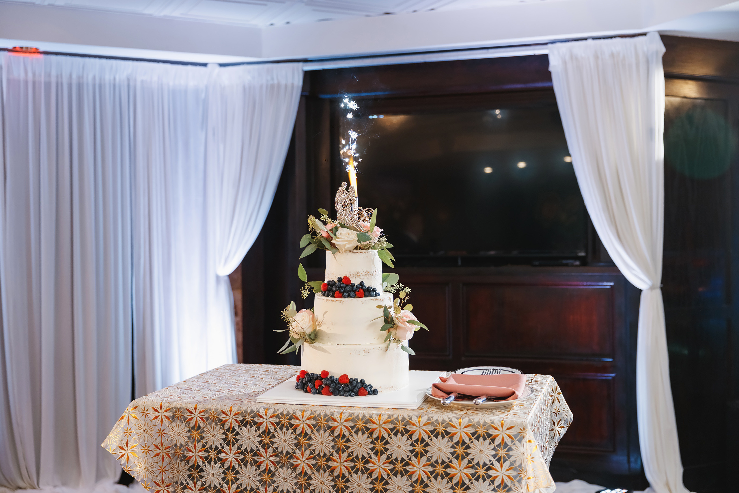 08.14.2021 Wedding. Wedding family event photographer in Chicago Nick Yushevich