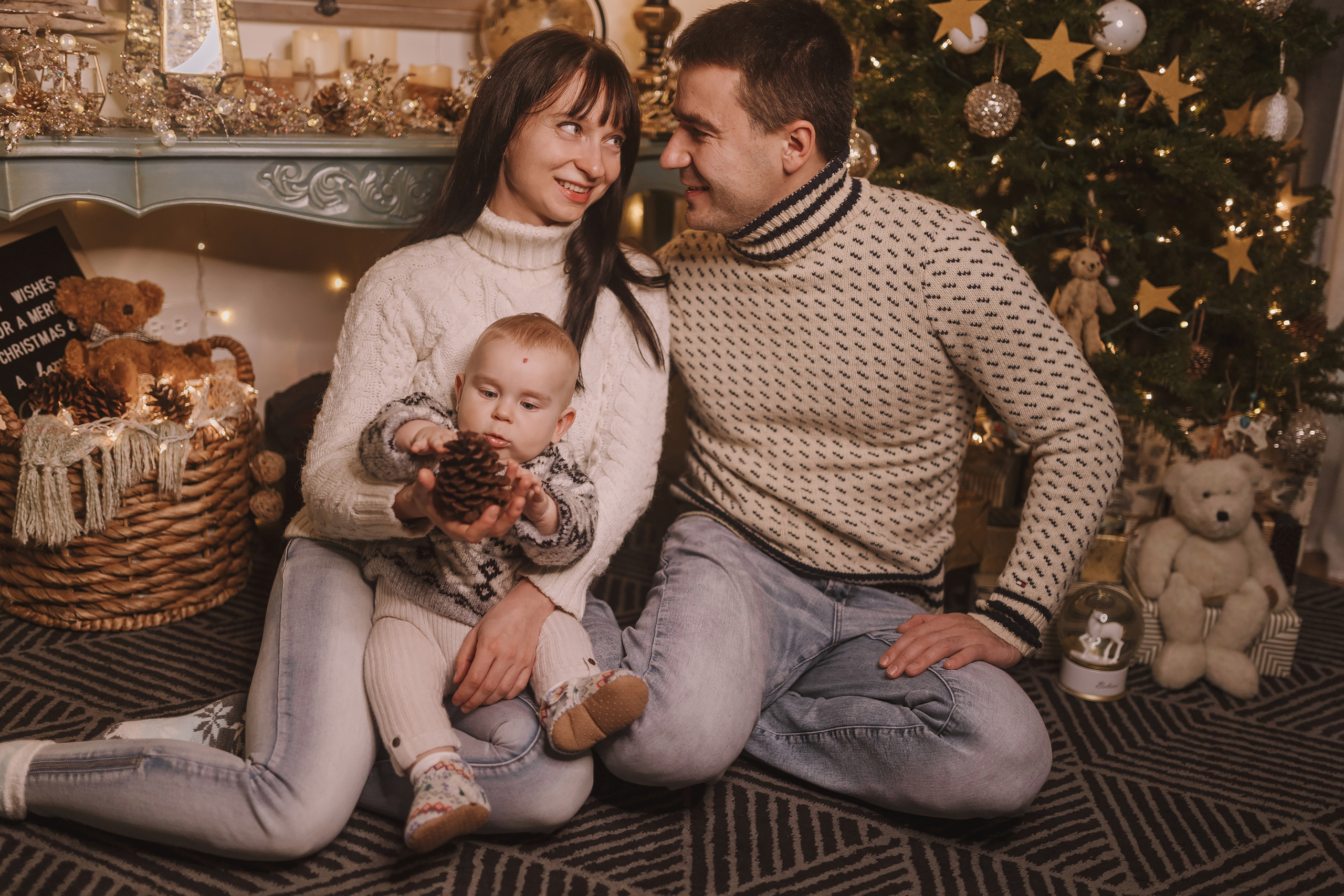 12052021 Christmas Photoshoot 10. Wedding family event photographer in Chicago Nick Yushevich