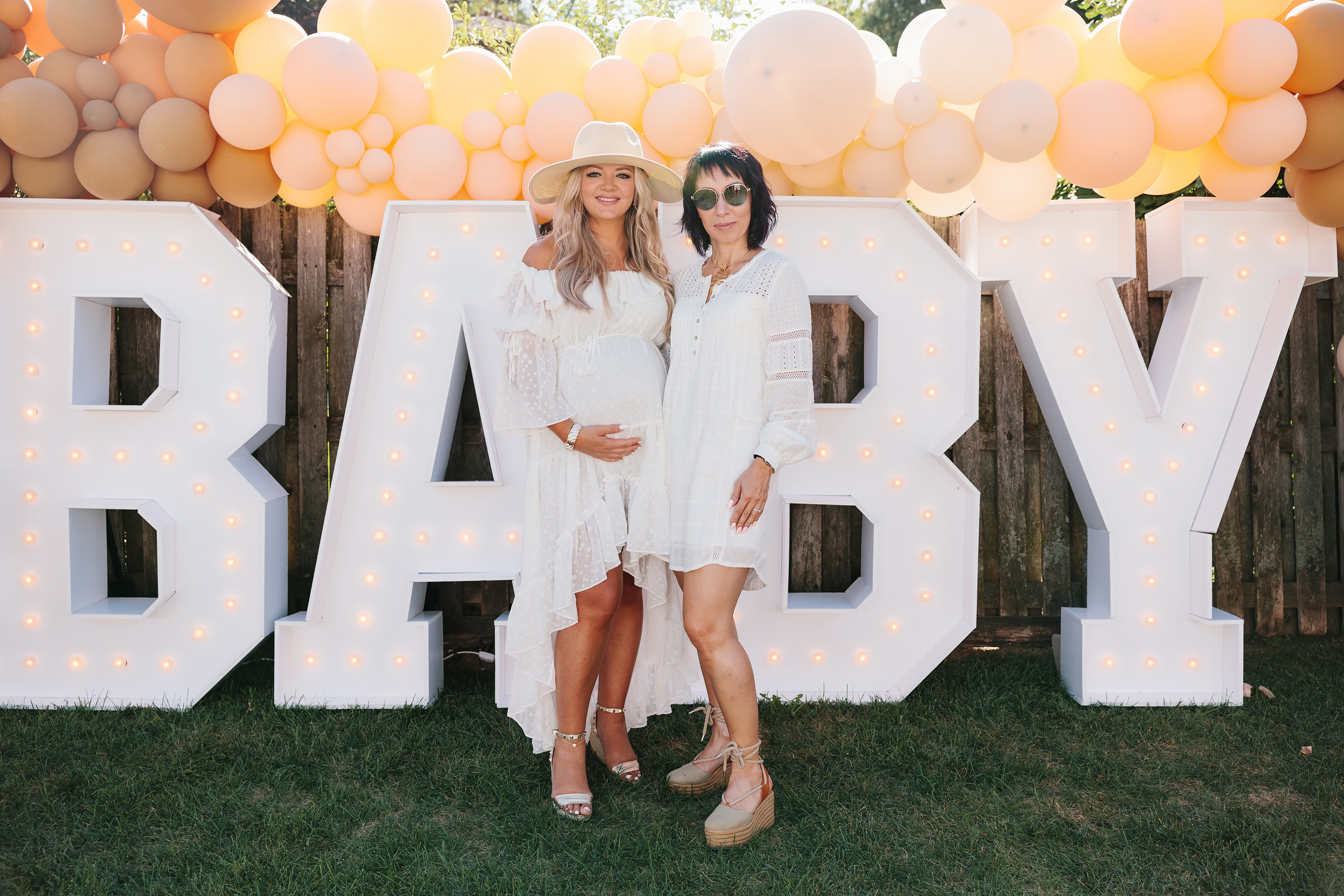 08.15.2021 Baby shower. Wedding family event photographer in Chicago Nick Yushevich