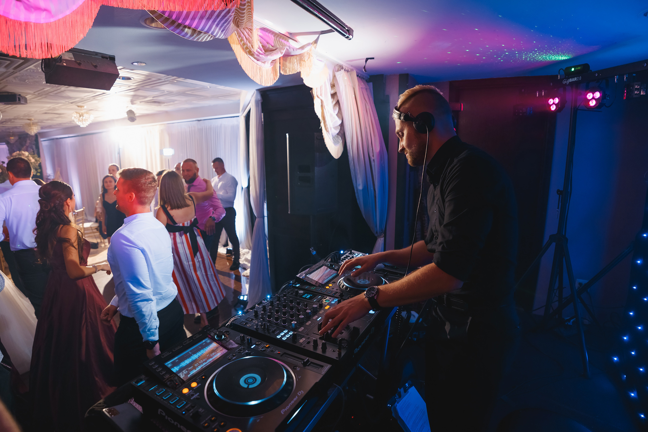 08.14.2021 Wedding. Wedding family event photographer in Chicago Nick Yushevich