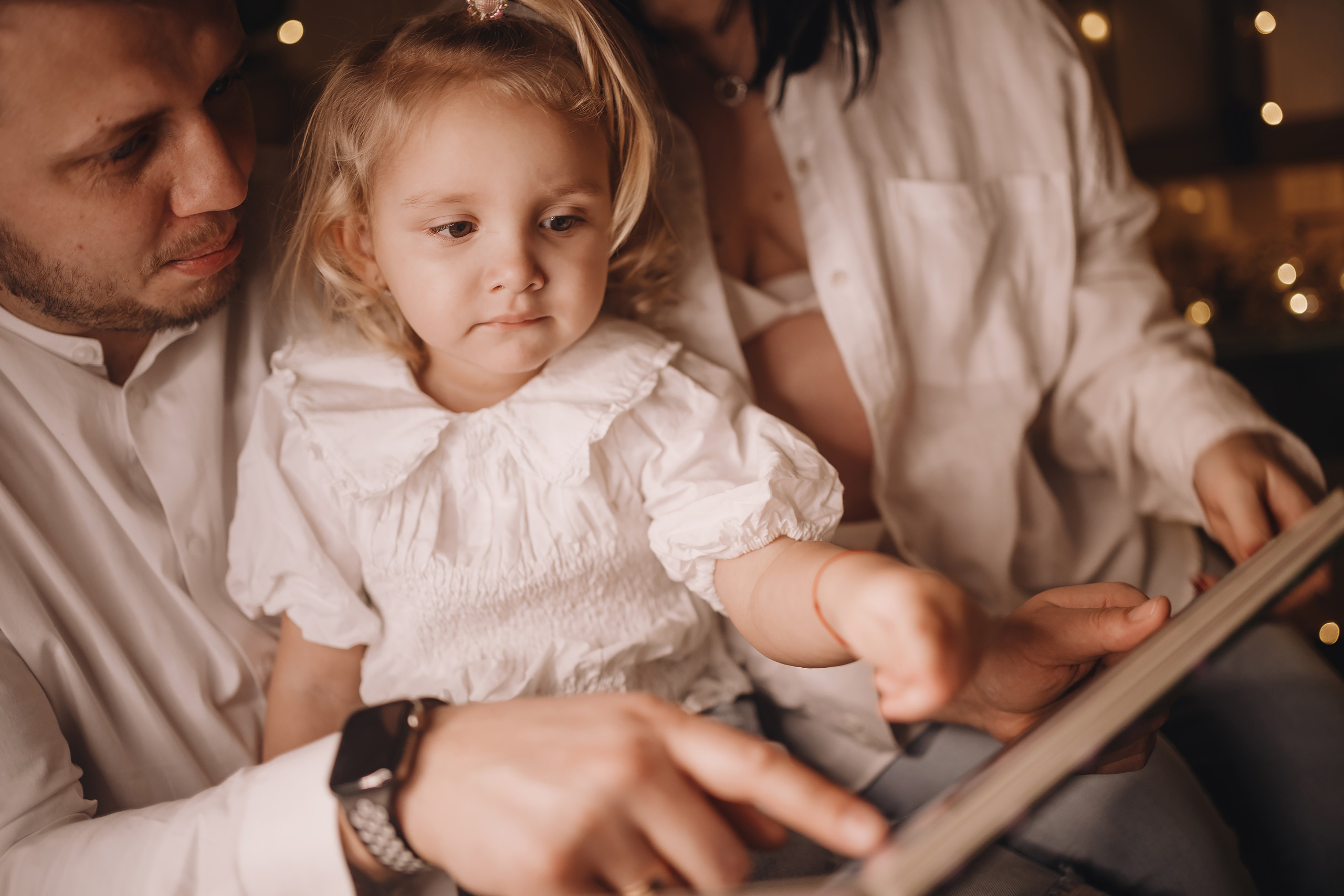 12152021 Christmas Photoshoot 15. Wedding family event photographer in Chicago Nick Yushevich