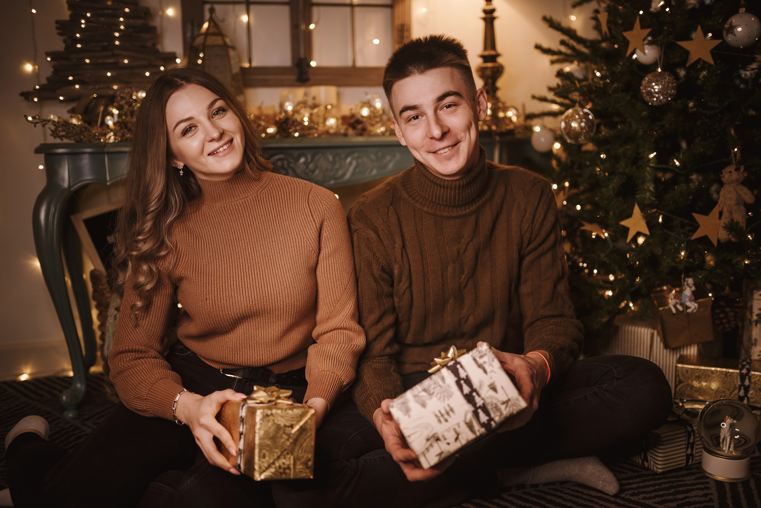 11282021 Christmas Photoshoot 5. Wedding family event photographer in Chicago Nick Yushevich