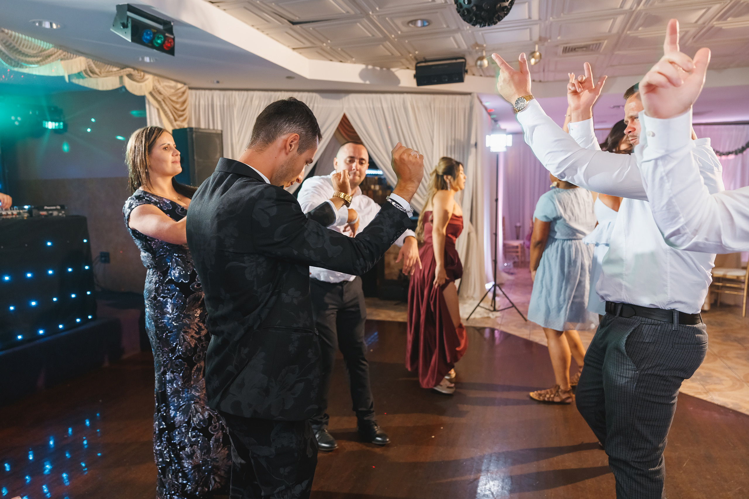 08.14.2021 Wedding. Wedding family event photographer in Chicago Nick Yushevich