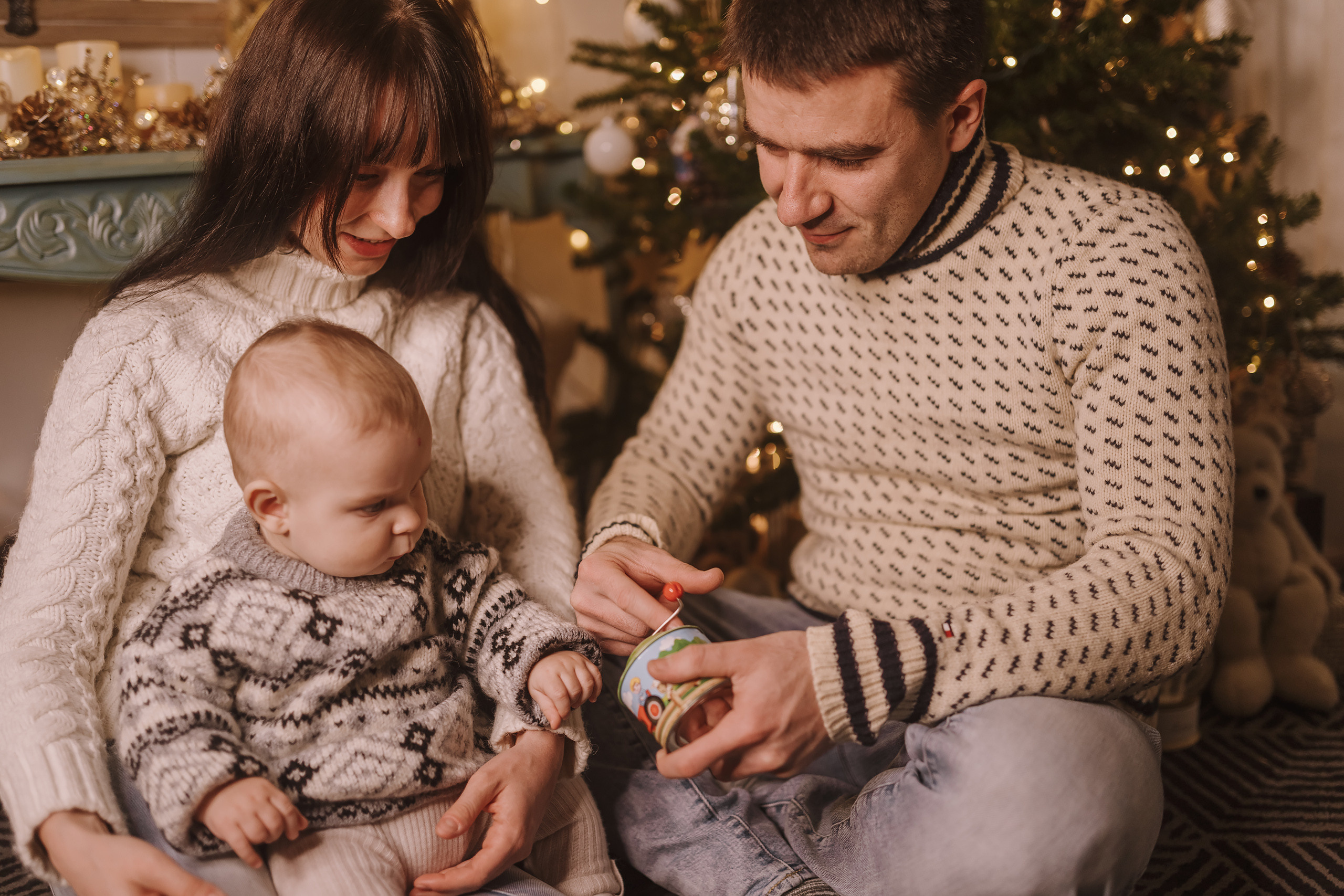 12052021 Christmas Photoshoot 10. Wedding family event photographer in Chicago Nick Yushevich