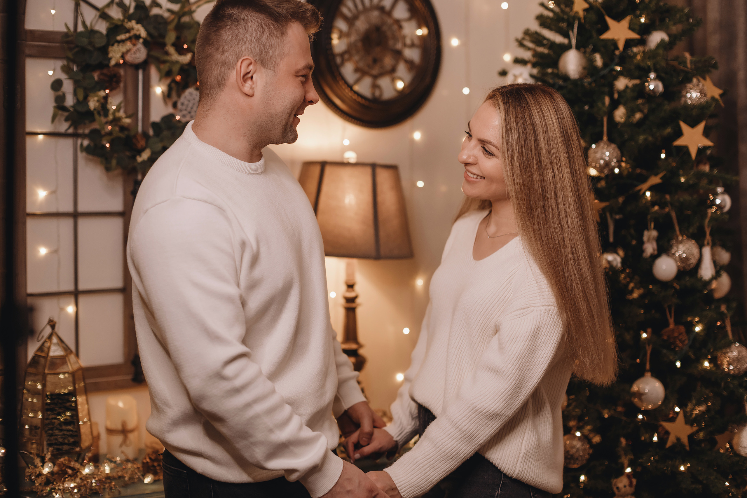 12142021 Christmas Photoshoot 14. Wedding family event photographer in Chicago Nick Yushevich