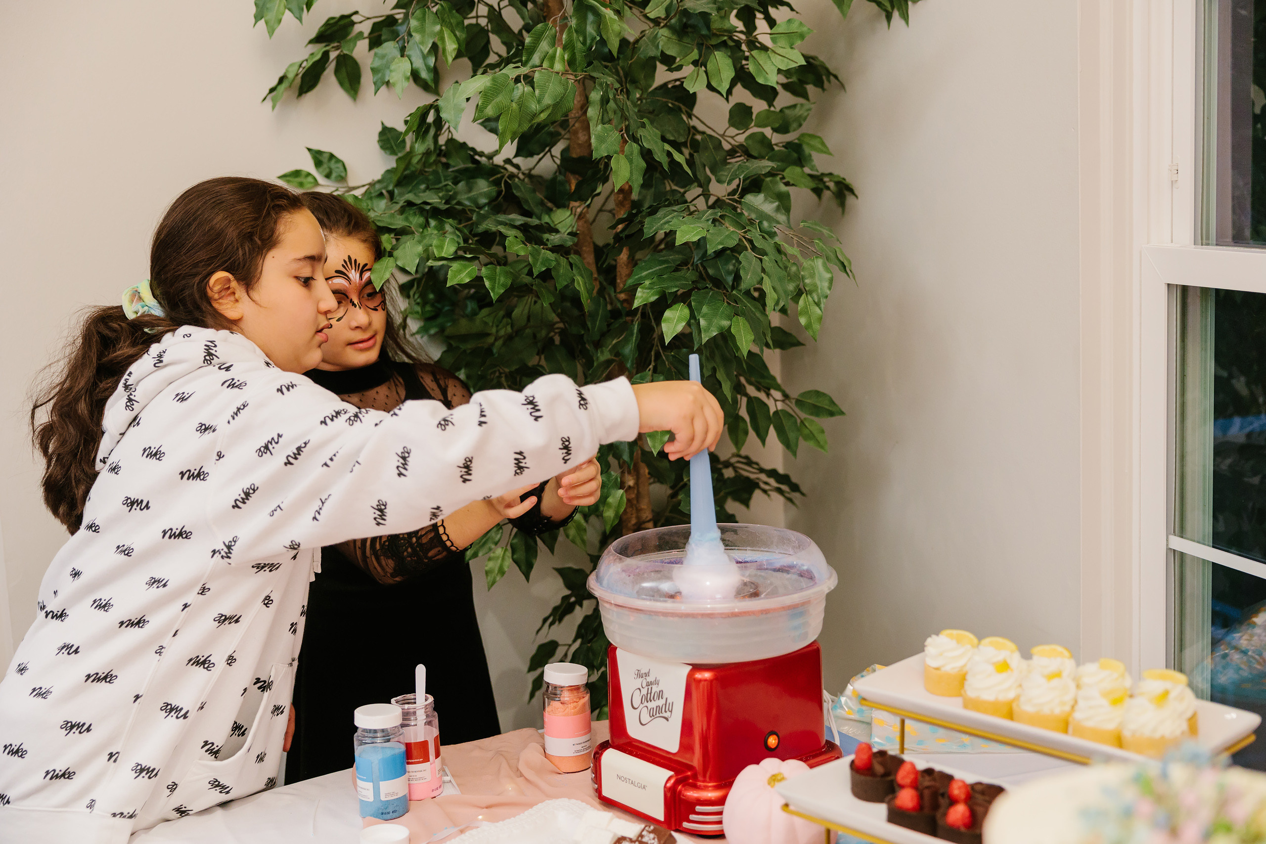 11.13.2021 First birthday. Wedding family event photographer in Chicago Nick Yushevich