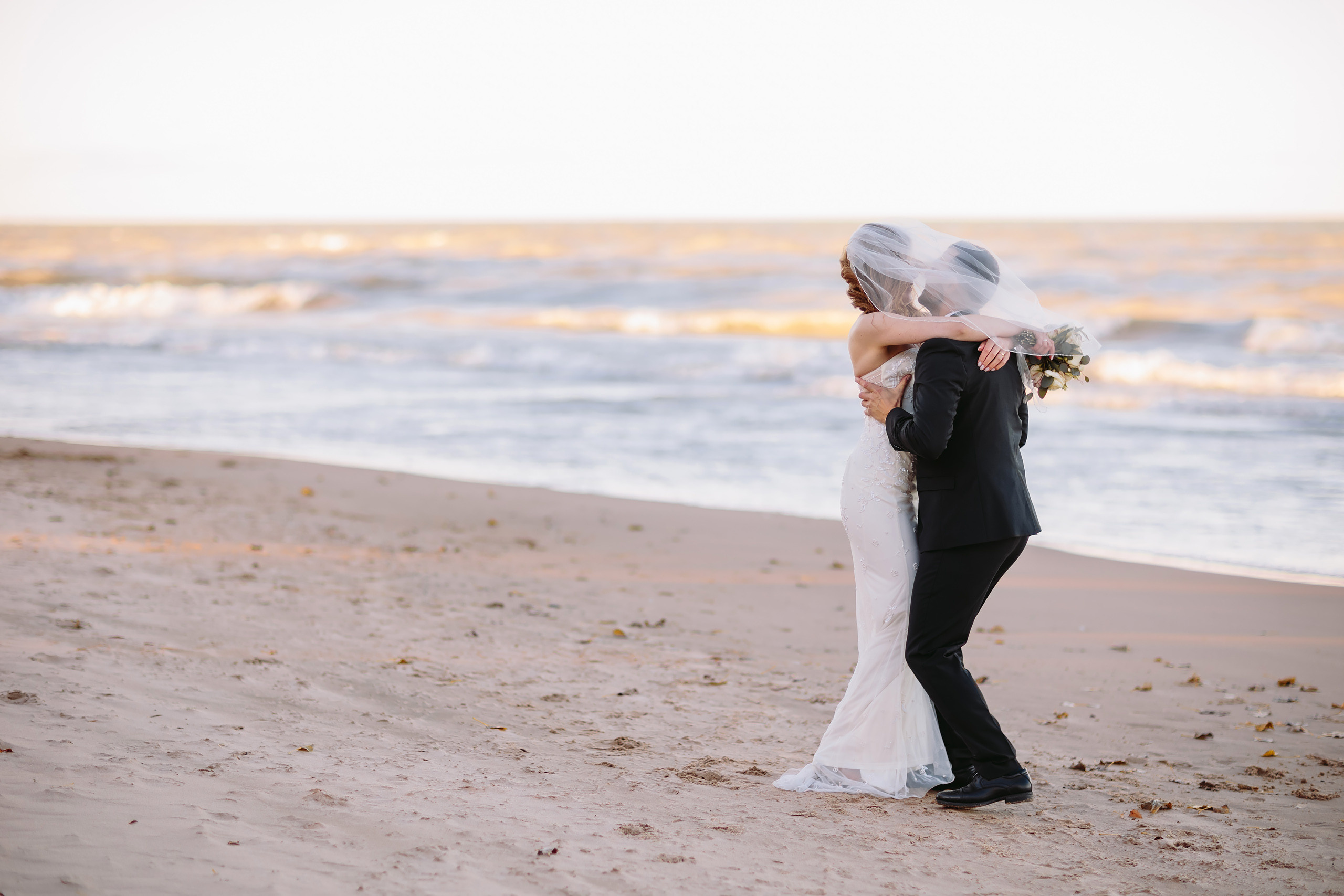 10.31.2021 Wedding. Wedding family event photographer in Chicago Nick Yushevich