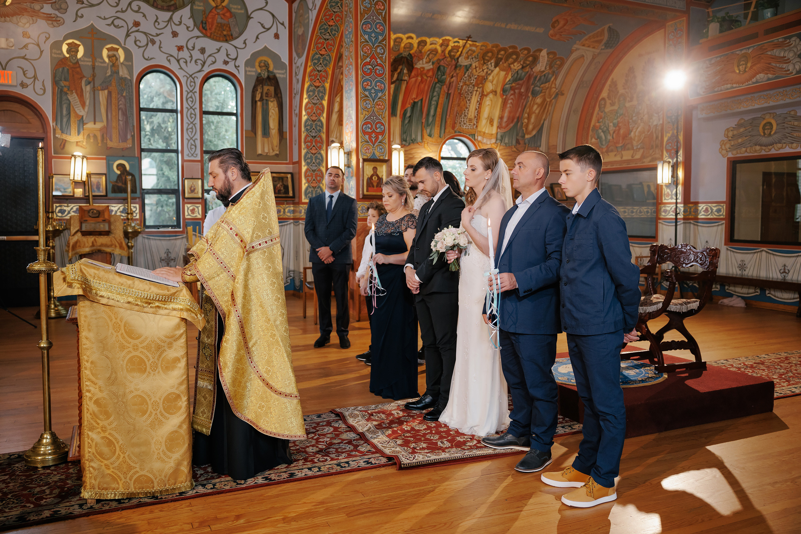 10.31.2021 Wedding. Wedding family event photographer in Chicago Nick Yushevich