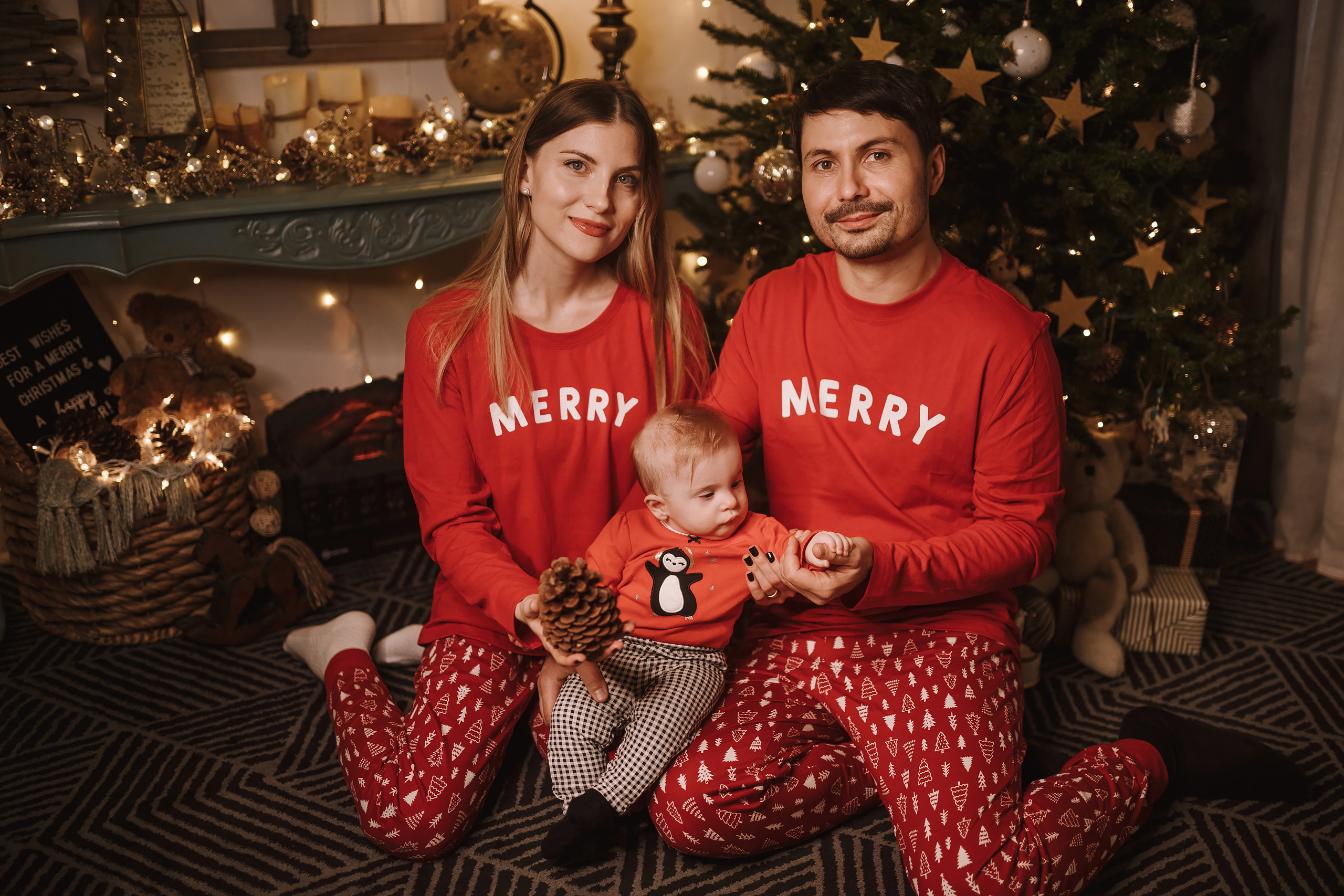 11282021 Christmas Photoshoot 6. Wedding family event photographer in Chicago Nick Yushevich