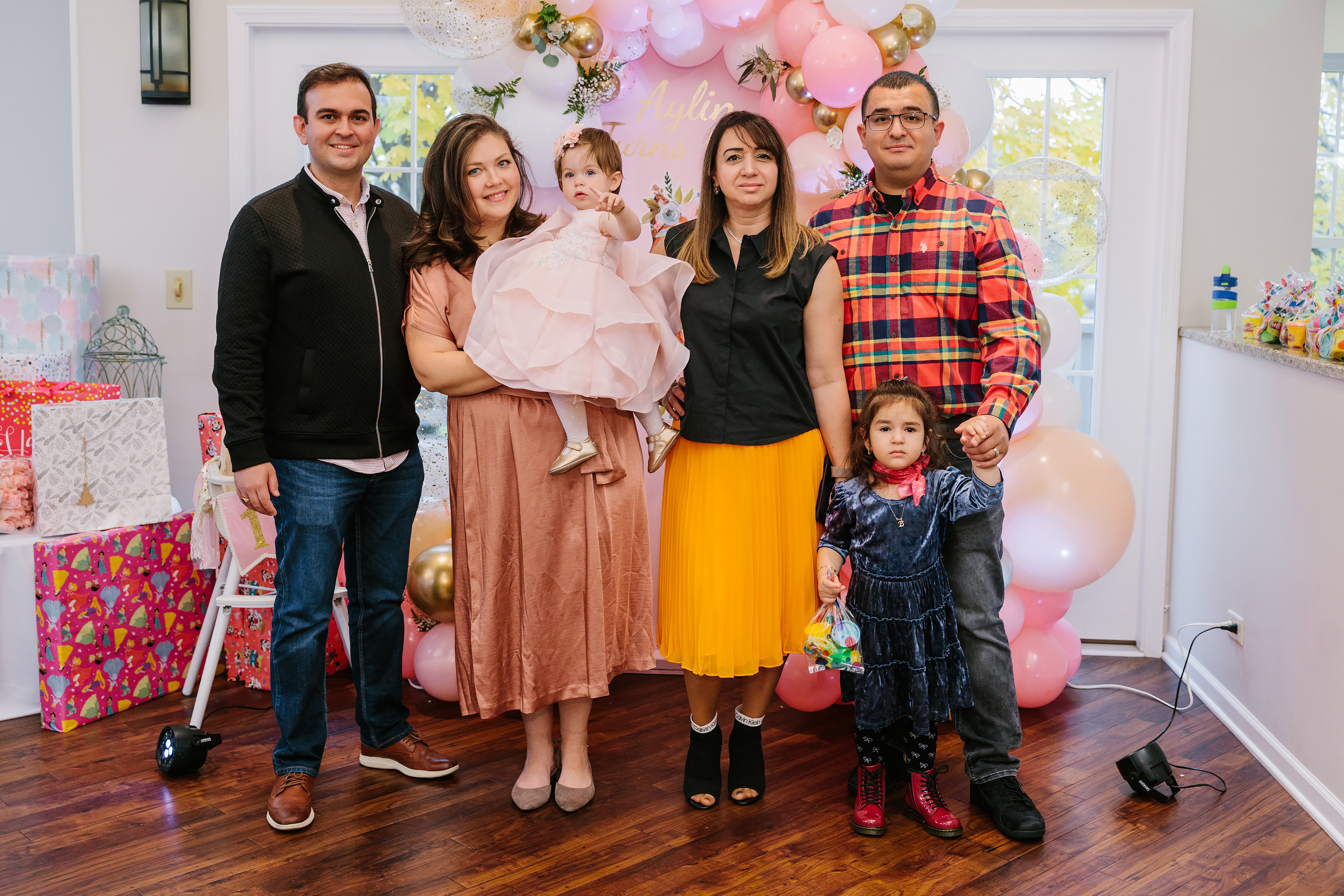 11.13.2021 First birthday. Wedding family event photographer in Chicago Nick Yushevich