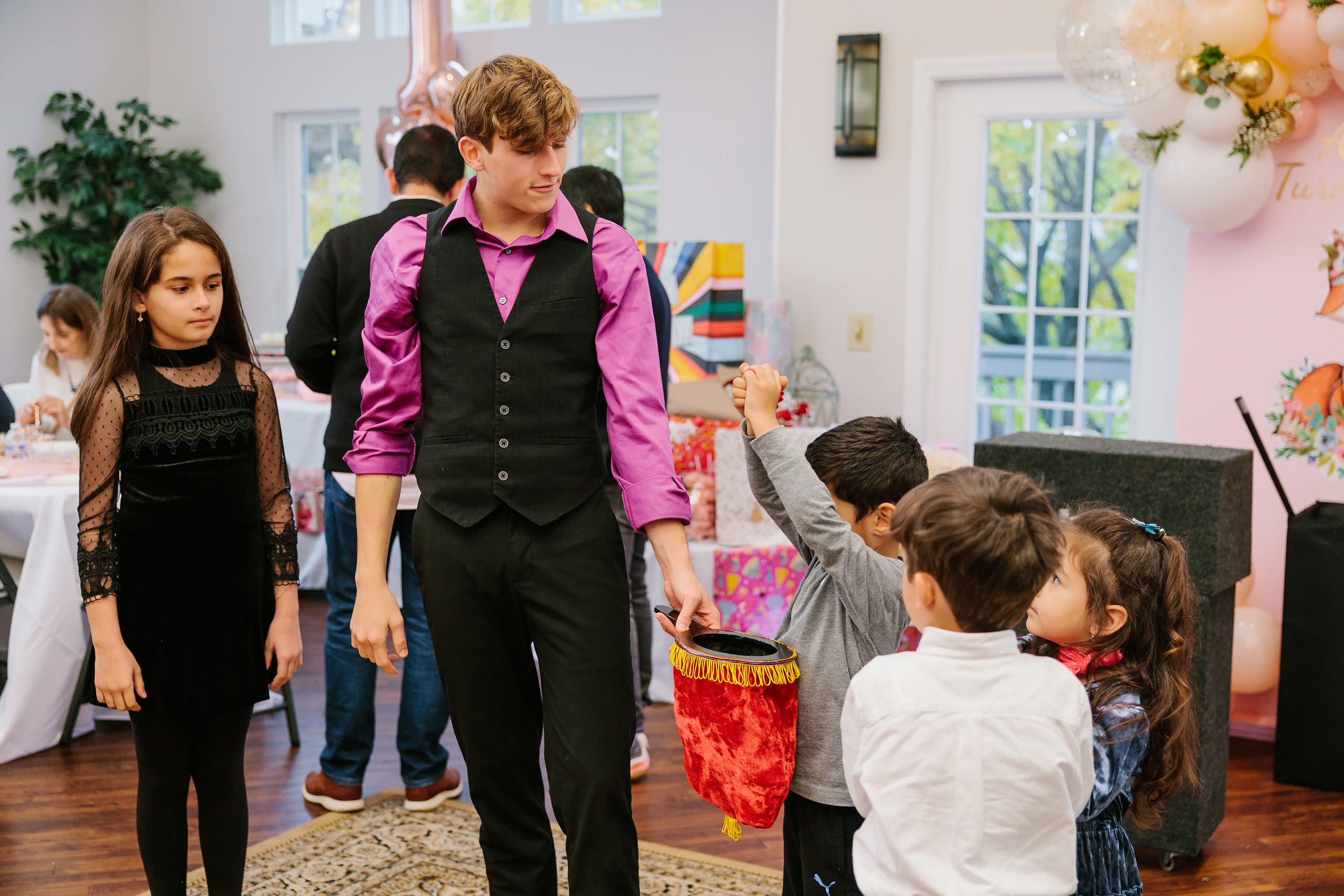 11.13.2021 First birthday. Wedding family event photographer in Chicago Nick Yushevich