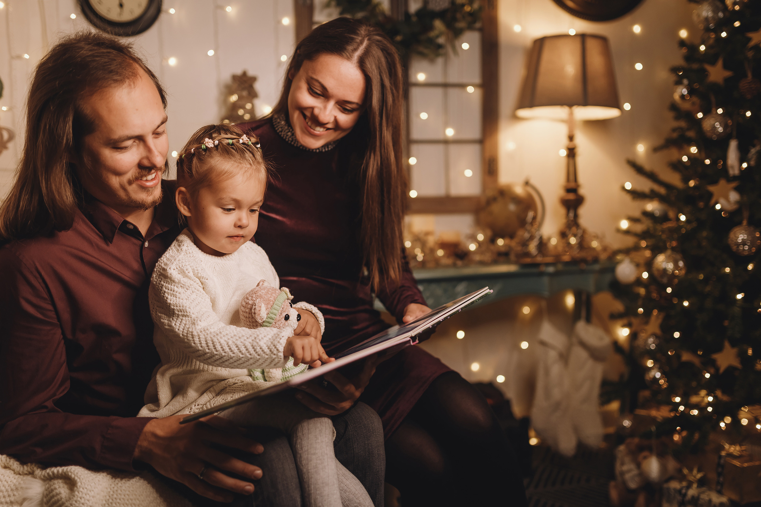 12092021 Christmas Photoshoot 11. Wedding family event photographer in Chicago Nick Yushevich