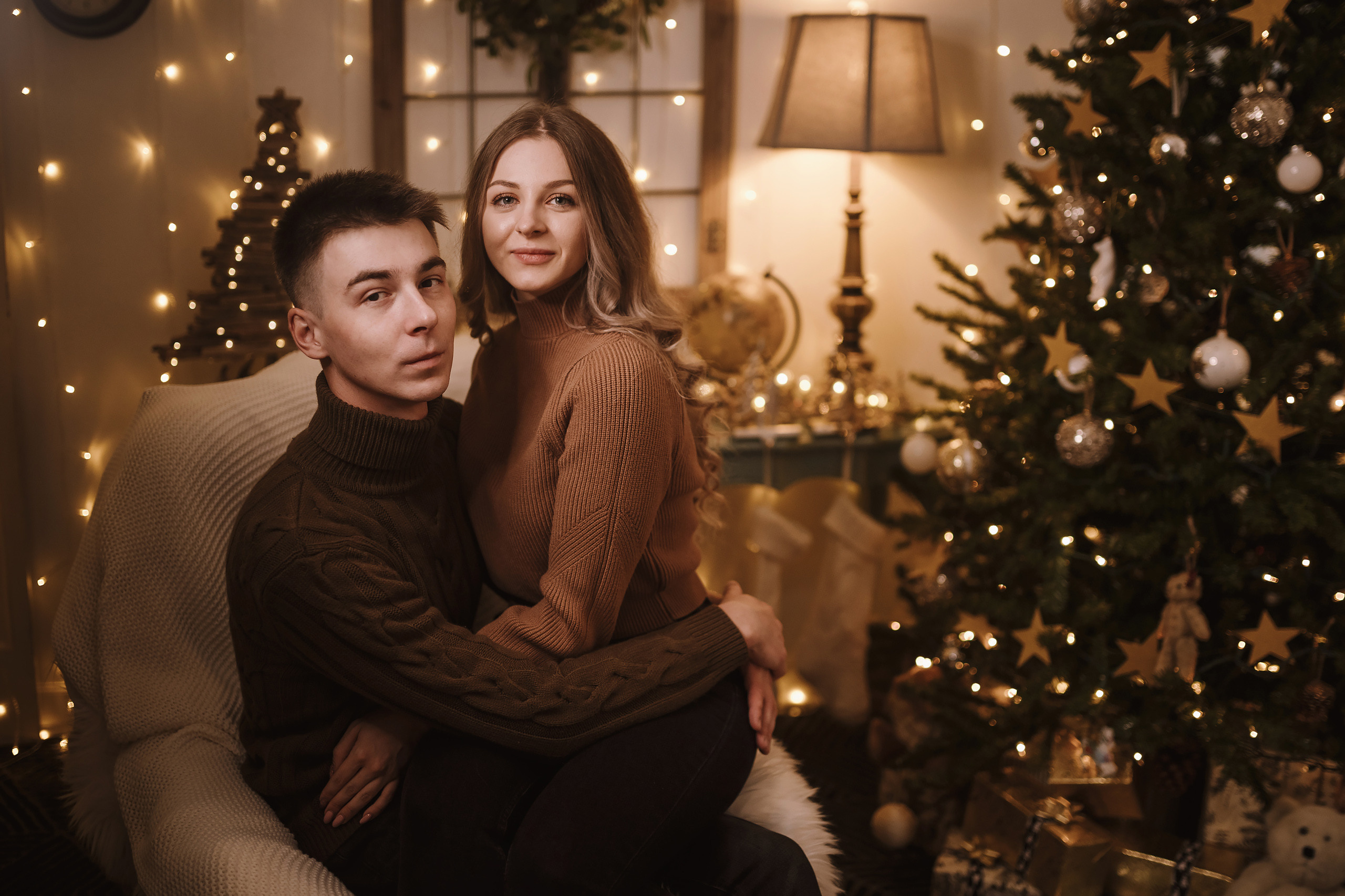 11282021 Christmas Photoshoot 5. Wedding family event photographer in Chicago Nick Yushevich