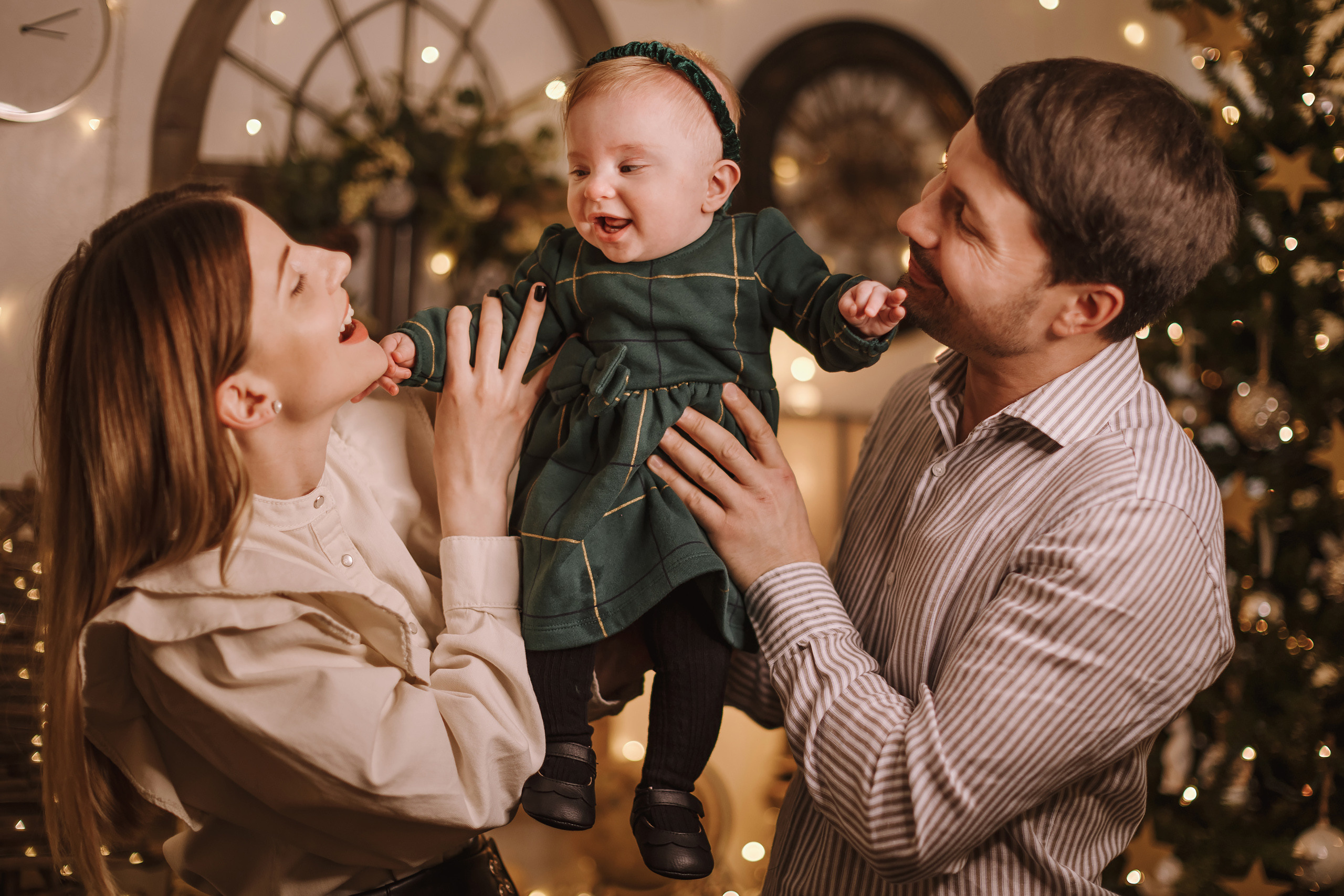 11282021 Christmas Photoshoot 6. Wedding family event photographer in Chicago Nick Yushevich