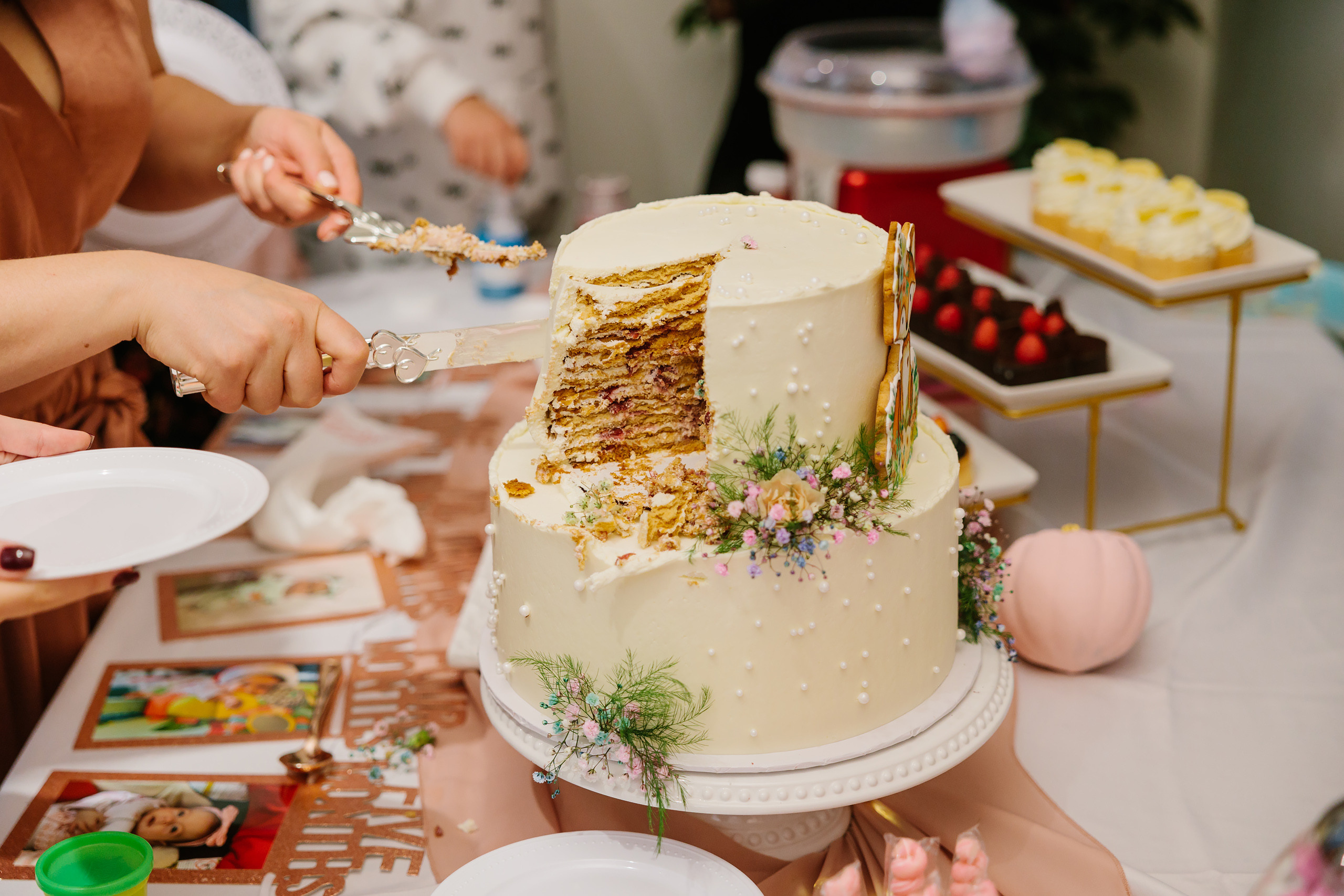 11.13.2021 First birthday. Wedding family event photographer in Chicago Nick Yushevich