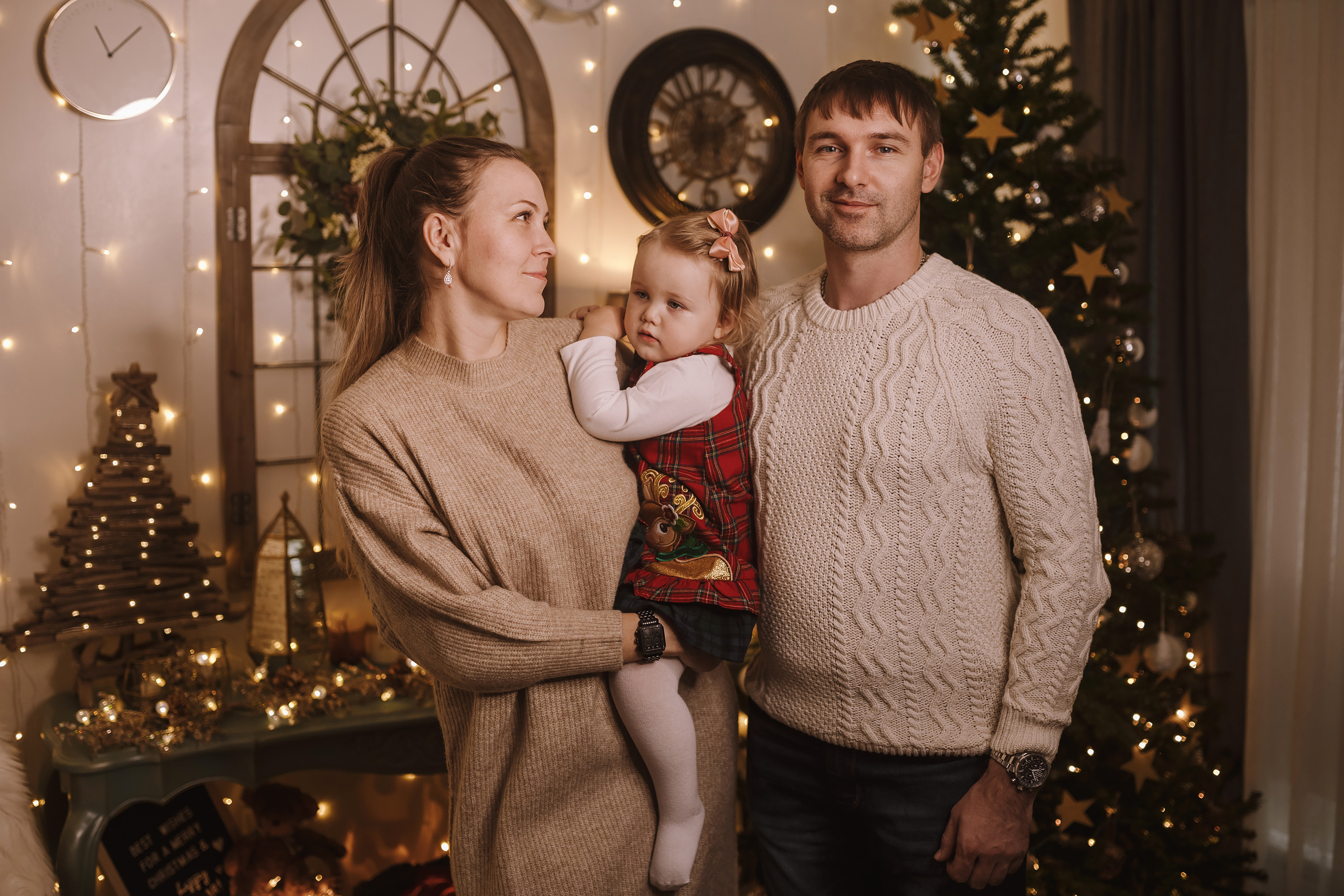 12042021 Christmas Photoshoot 8. Wedding family event photographer in Chicago Nick Yushevich