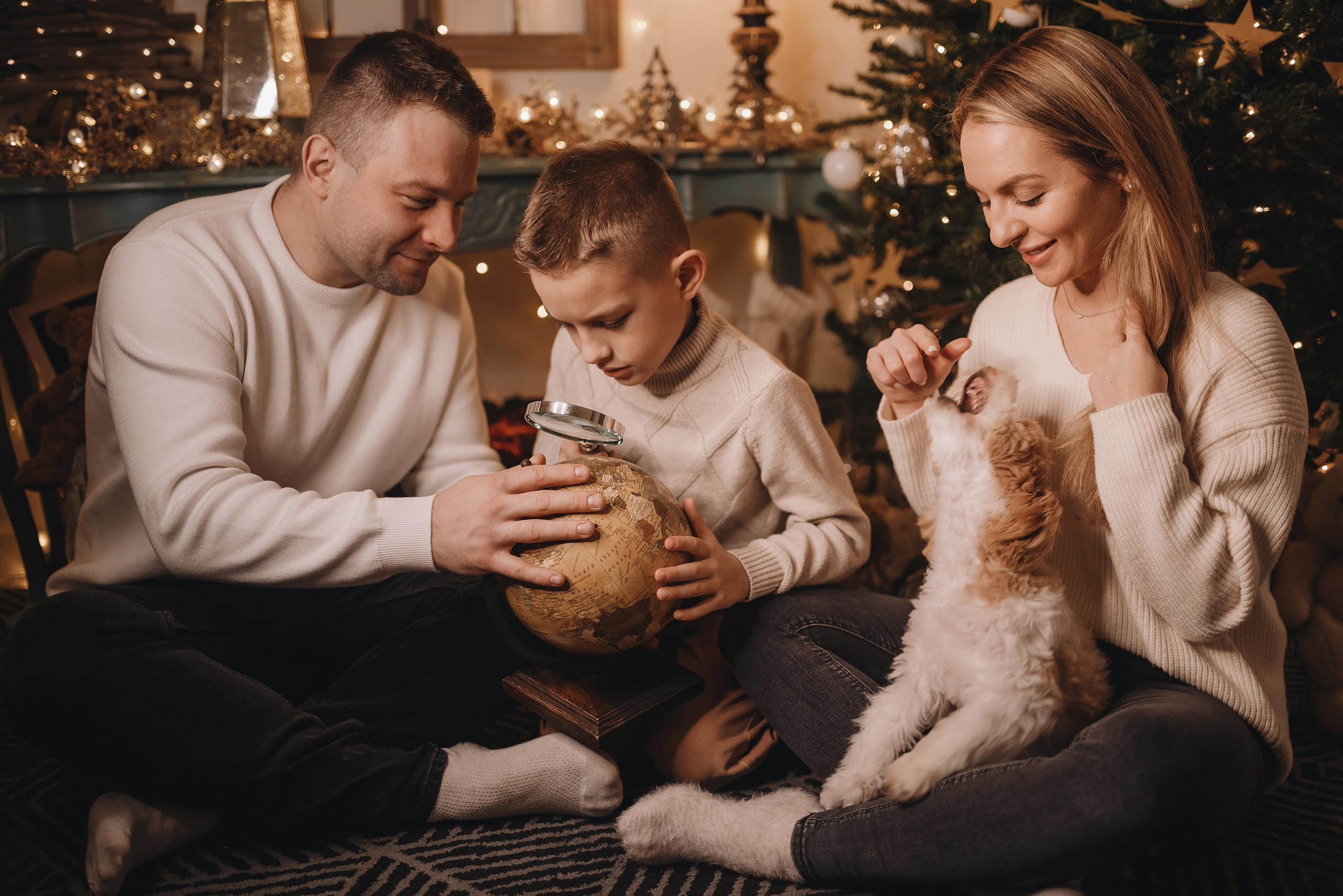 12142021 Christmas Photoshoot 14. Wedding family event photographer in Chicago Nick Yushevich