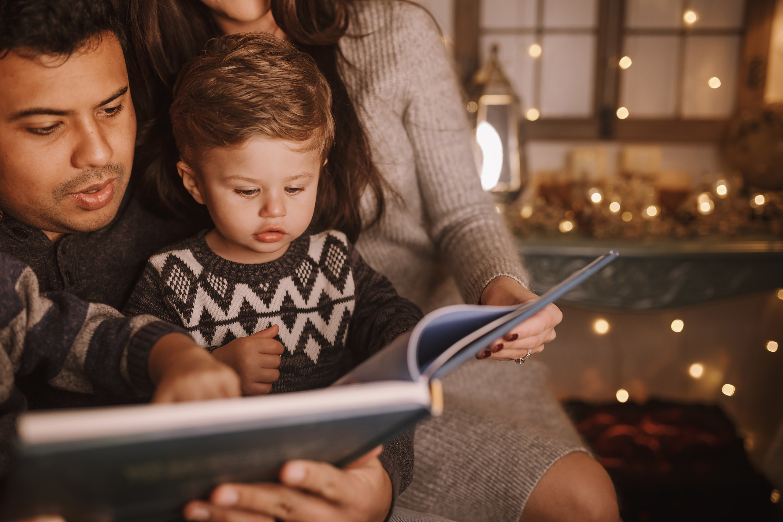 11212021 Christmas Photoshoot 4. Wedding family event photographer in Chicago Nick Yushevich