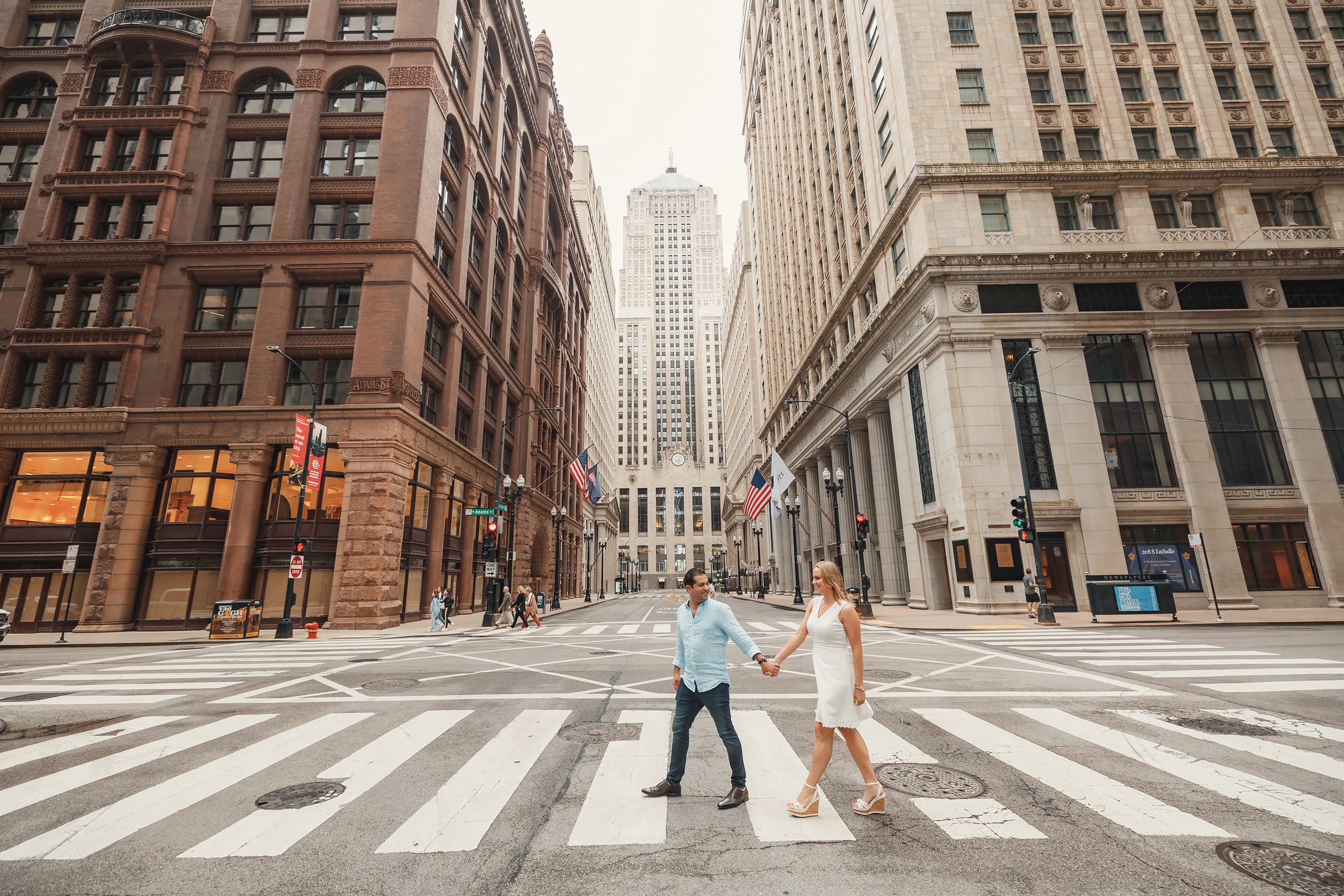 09.04.2021 Walk in Chicago. Wedding family event photographer in Chicago Nick Yushevich