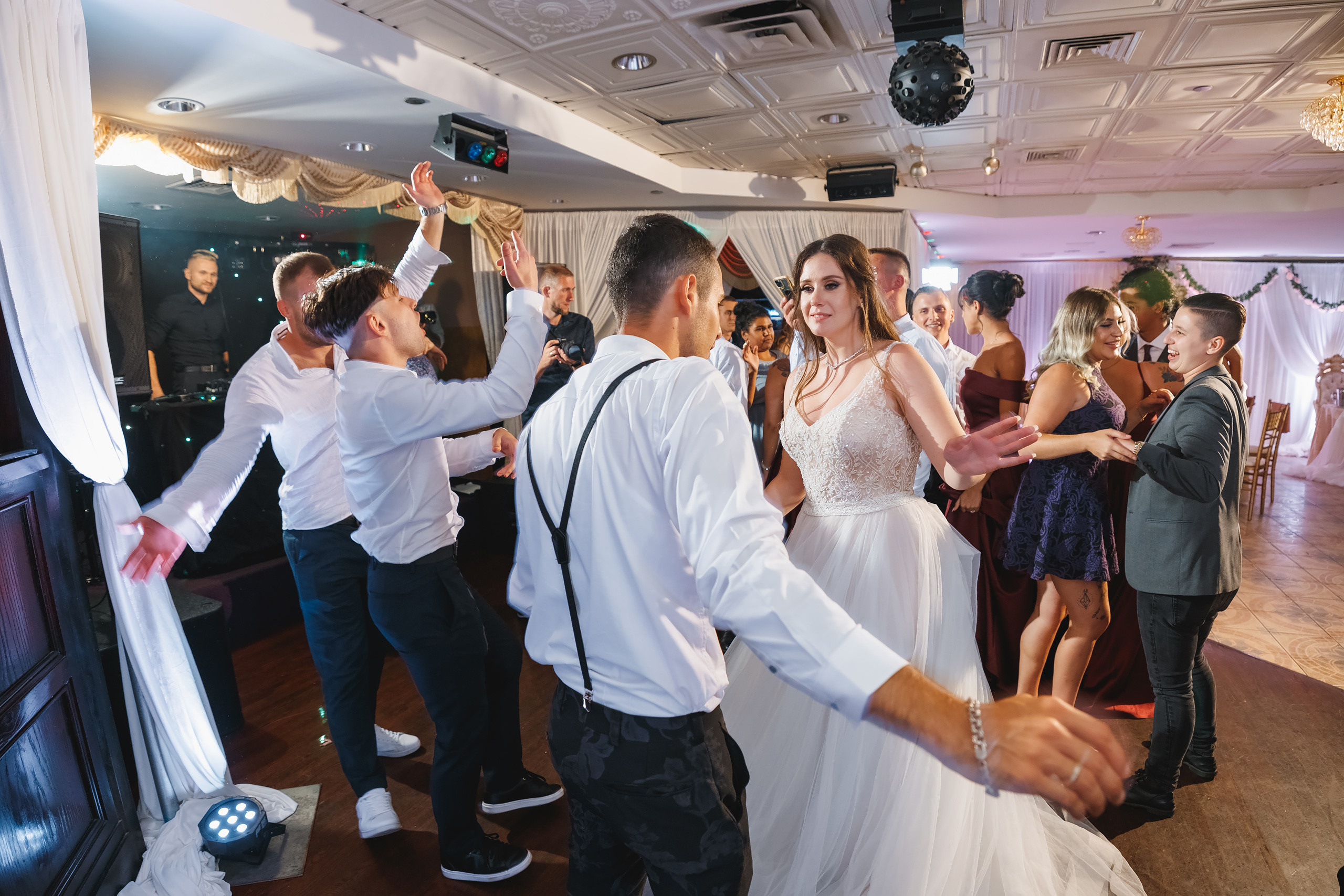 08.14.2021 Wedding. Wedding family event photographer in Chicago Nick Yushevich