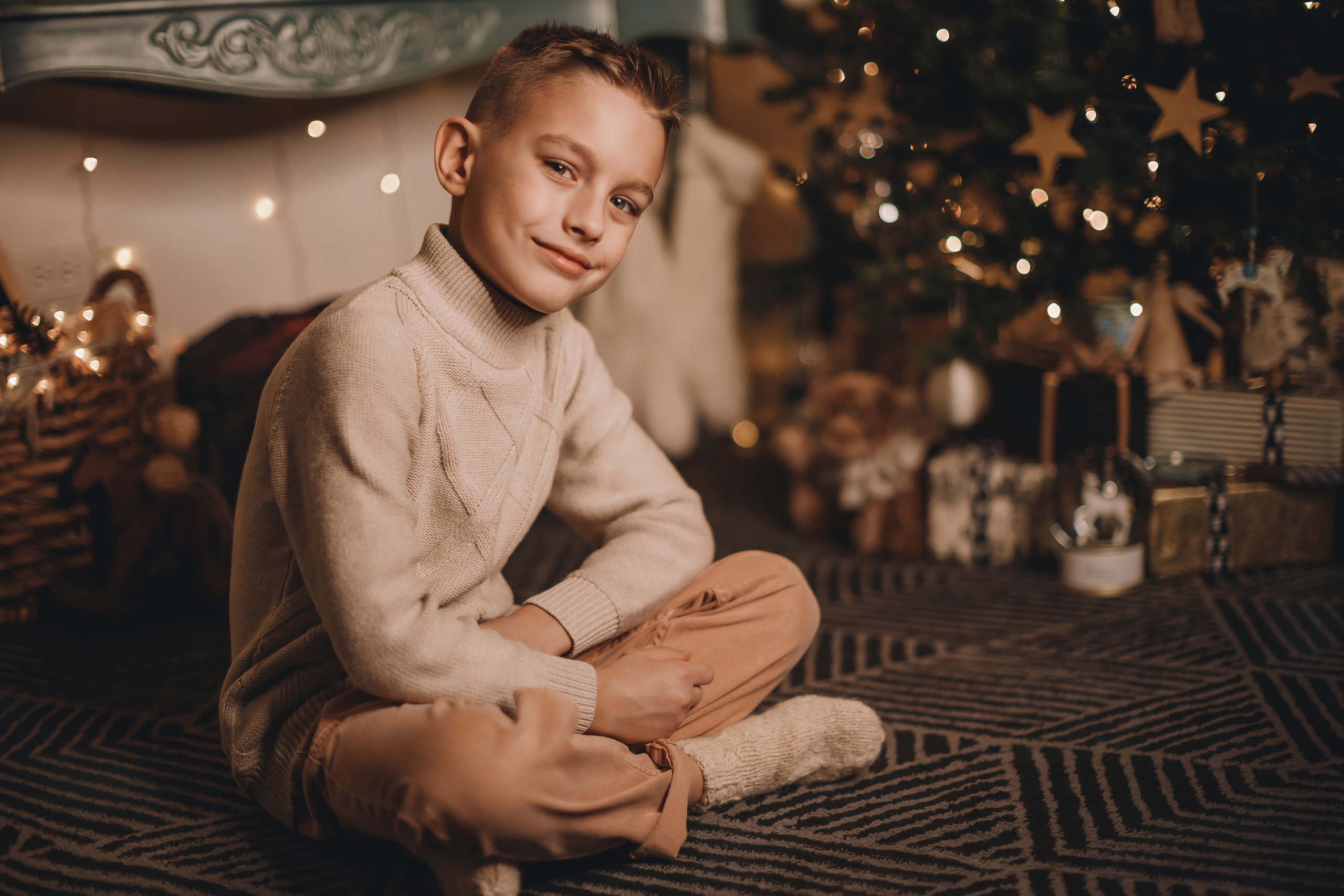 12142021 Christmas Photoshoot 14. Wedding family event photographer in Chicago Nick Yushevich