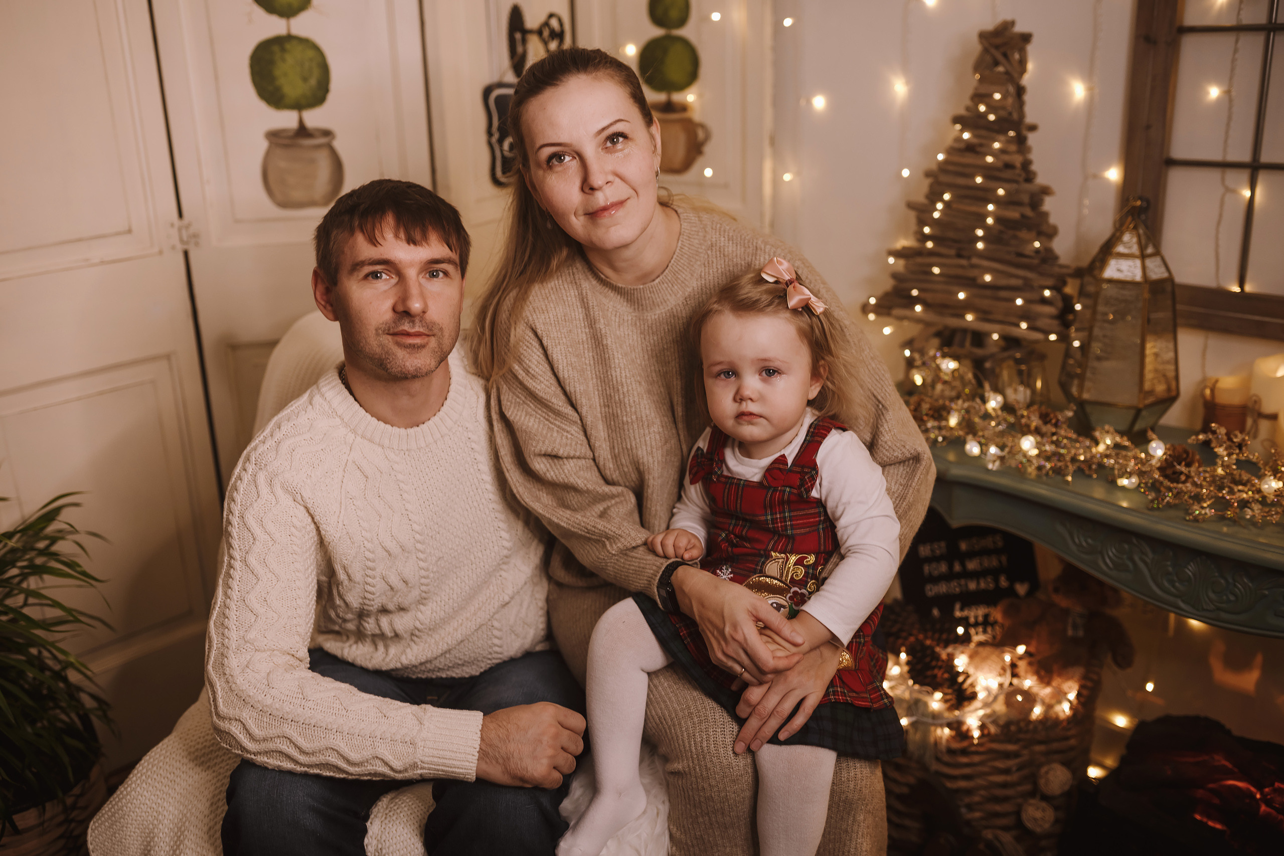 12042021 Christmas Photoshoot 8. Wedding family event photographer in Chicago Nick Yushevich