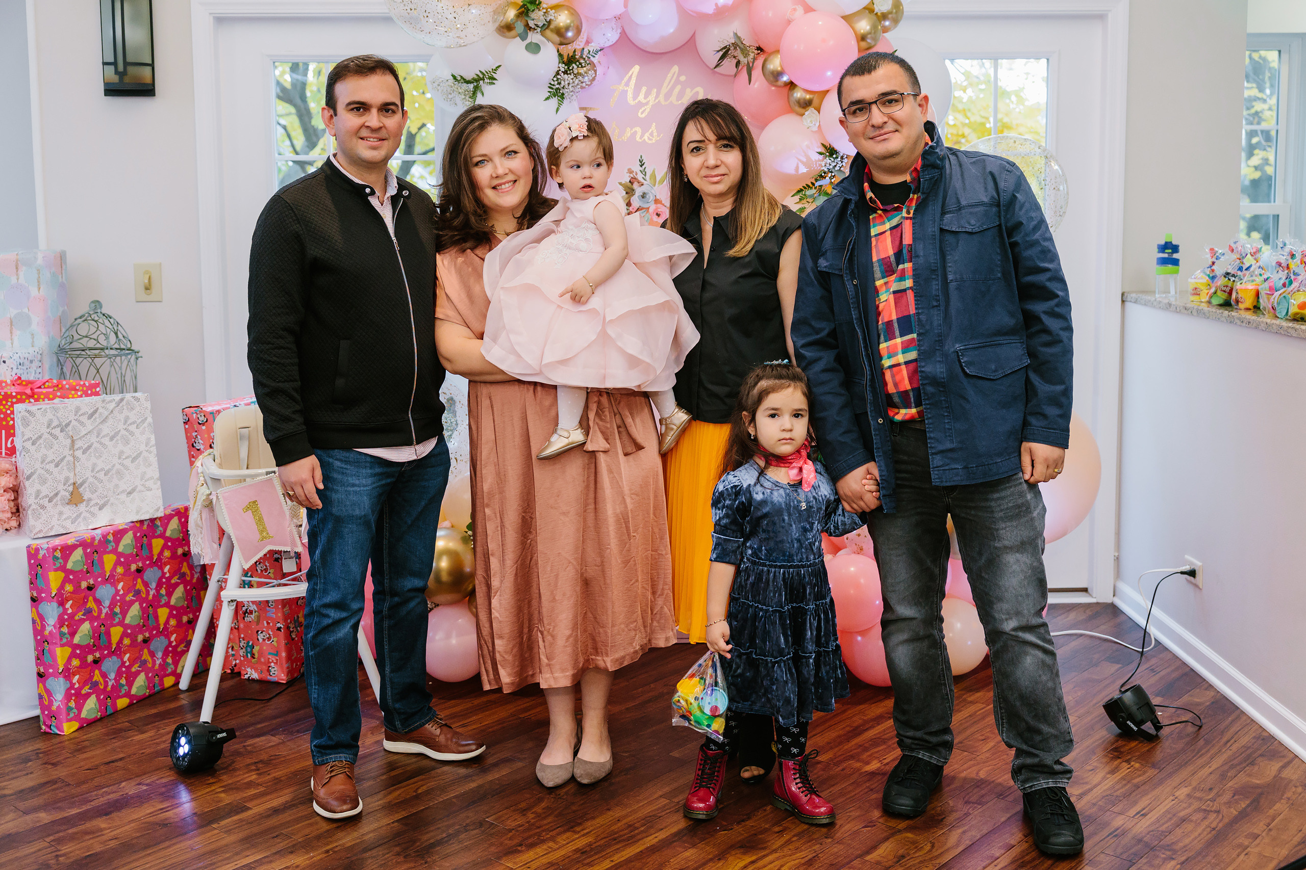 11.13.2021 First birthday. Wedding family event photographer in Chicago Nick Yushevich