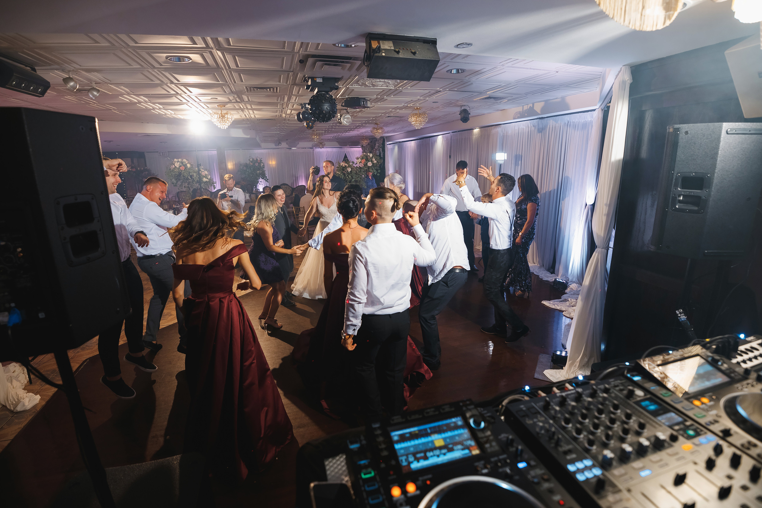 08.14.2021 Wedding. Wedding family event photographer in Chicago Nick Yushevich