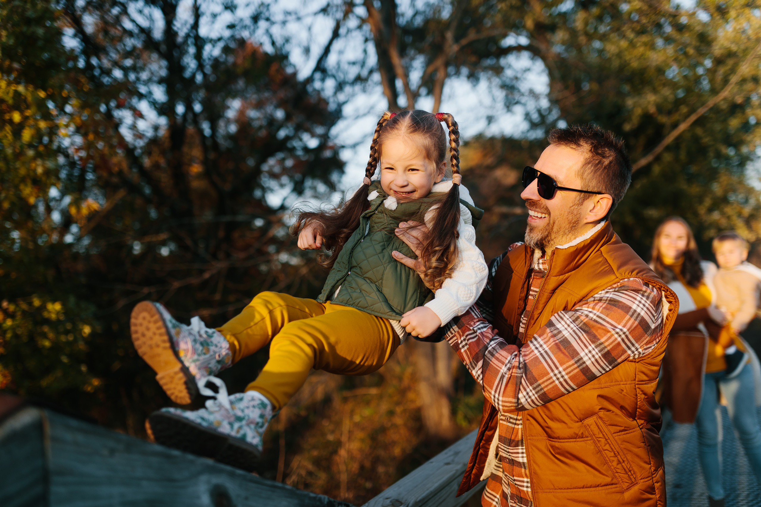 11.05.2021 Family photoshoot. Wedding family event photographer in Chicago Nick Yushevich