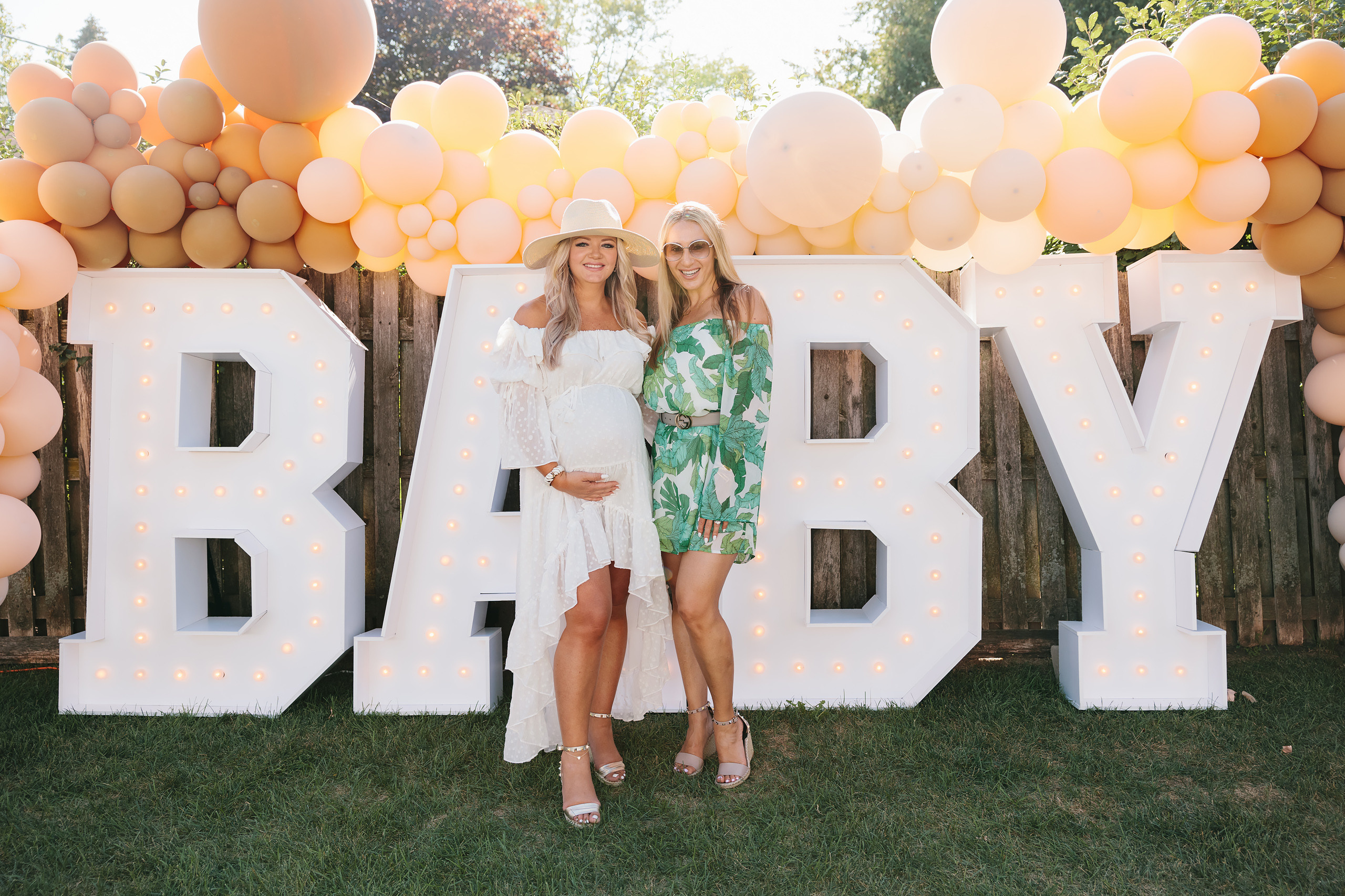 08.15.2021 Baby shower. Wedding family event photographer in Chicago Nick Yushevich